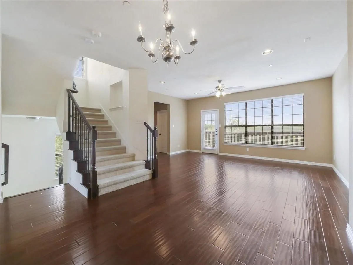 Townhouse For Rent in Dallas County , 7817 Fox Horn Drive, Irving, Texas 75063, 3 Bedroom, 4 Bathroom, 2 Garage spaces, 2,273 Sqft, built in 2008, mls#21372780, Real Estate Agent in Irving, Homes For Rent in Dallas county, Homes For Rent in Irving, Realtor in Irving Texas, Real Estate Brokerage Independent Realty Texas, Luminita Cordes Realtor