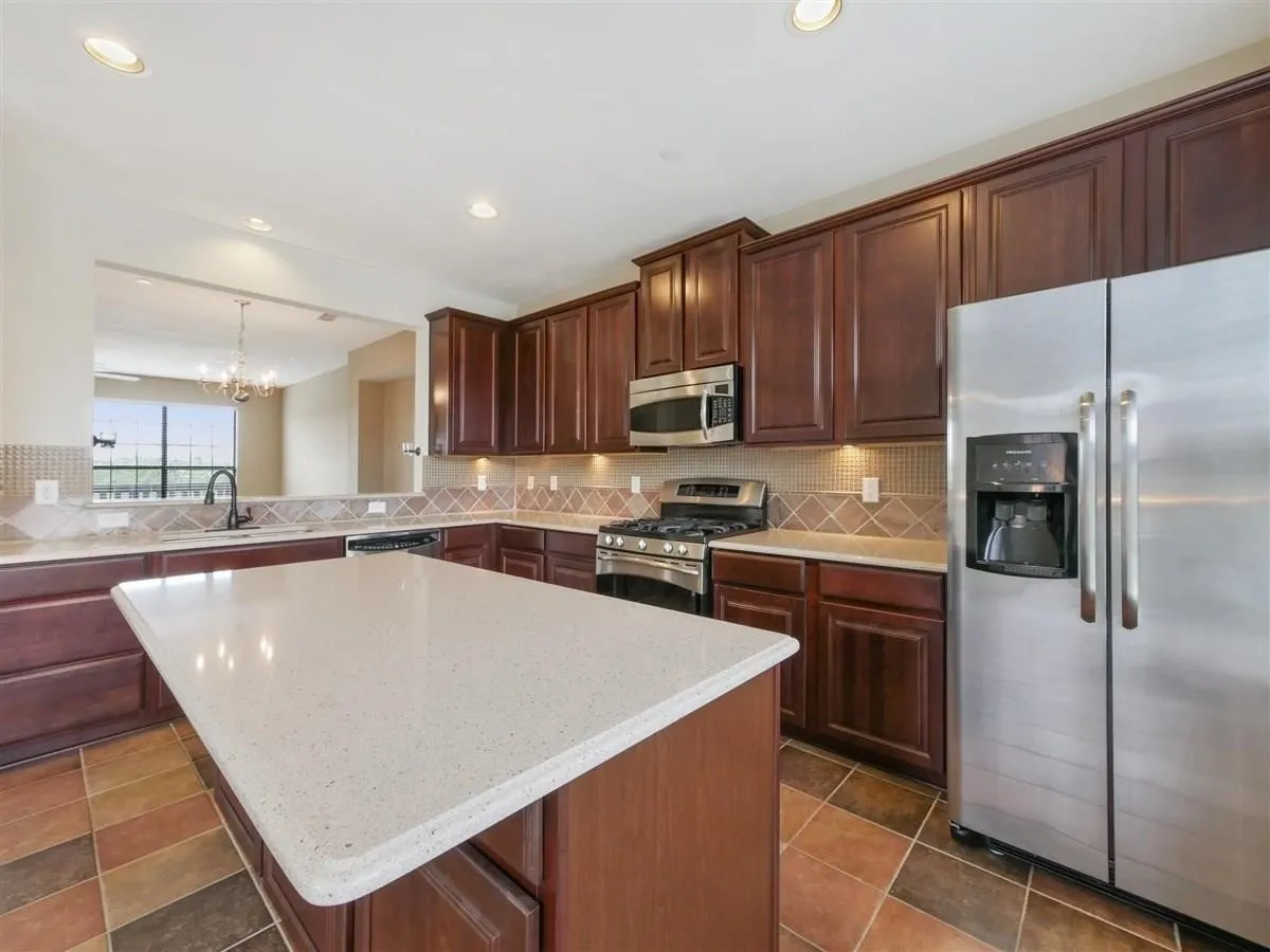 Townhouse For Rent in Dallas County , 7817 Fox Horn Drive, Irving, Texas 75063, 3 Bedroom, 4 Bathroom, 2 Garage spaces, 2,273 Sqft, built in 2008, mls#21372780, Real Estate Agent in Irving, Homes For Rent in Dallas county, Homes For Rent in Irving, Realtor in Irving Texas, Real Estate Brokerage Independent Realty Texas, Luminita Cordes Realtor