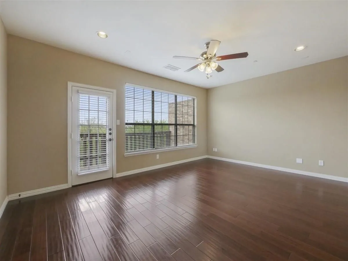 Townhouse For Rent in Dallas County , 7817 Fox Horn Drive, Irving, Texas 75063, 3 Bedroom, 4 Bathroom, 2 Garage spaces, 2,273 Sqft, built in 2008, mls#21372780, Real Estate Agent in Irving, Homes For Rent in Dallas county, Homes For Rent in Irving, Realtor in Irving Texas, Real Estate Brokerage Independent Realty Texas, Luminita Cordes Realtor