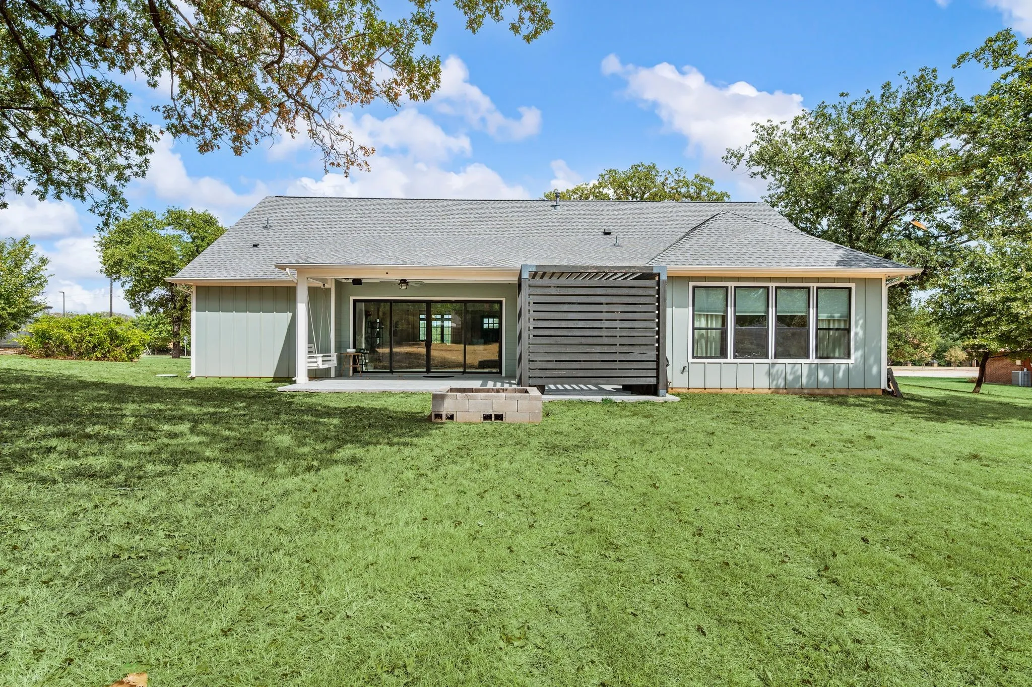 Single Family Residence For Sale in Tarrant County , 1350 Randol Mill Avenue, Keller, Texas 76262, 3 Bedroom, 2 Bathroom, 2 Garage spaces, 2,367 Sqft, built in 2020, mls#21372781, Real Estate Agent in Keller, Homes For Sale in Tarrant county, Homes For Sale in Keller, Realtor in Keller Texas, Real Estate Brokerage Independent Realty Texas, Luminita Cordes Realtor