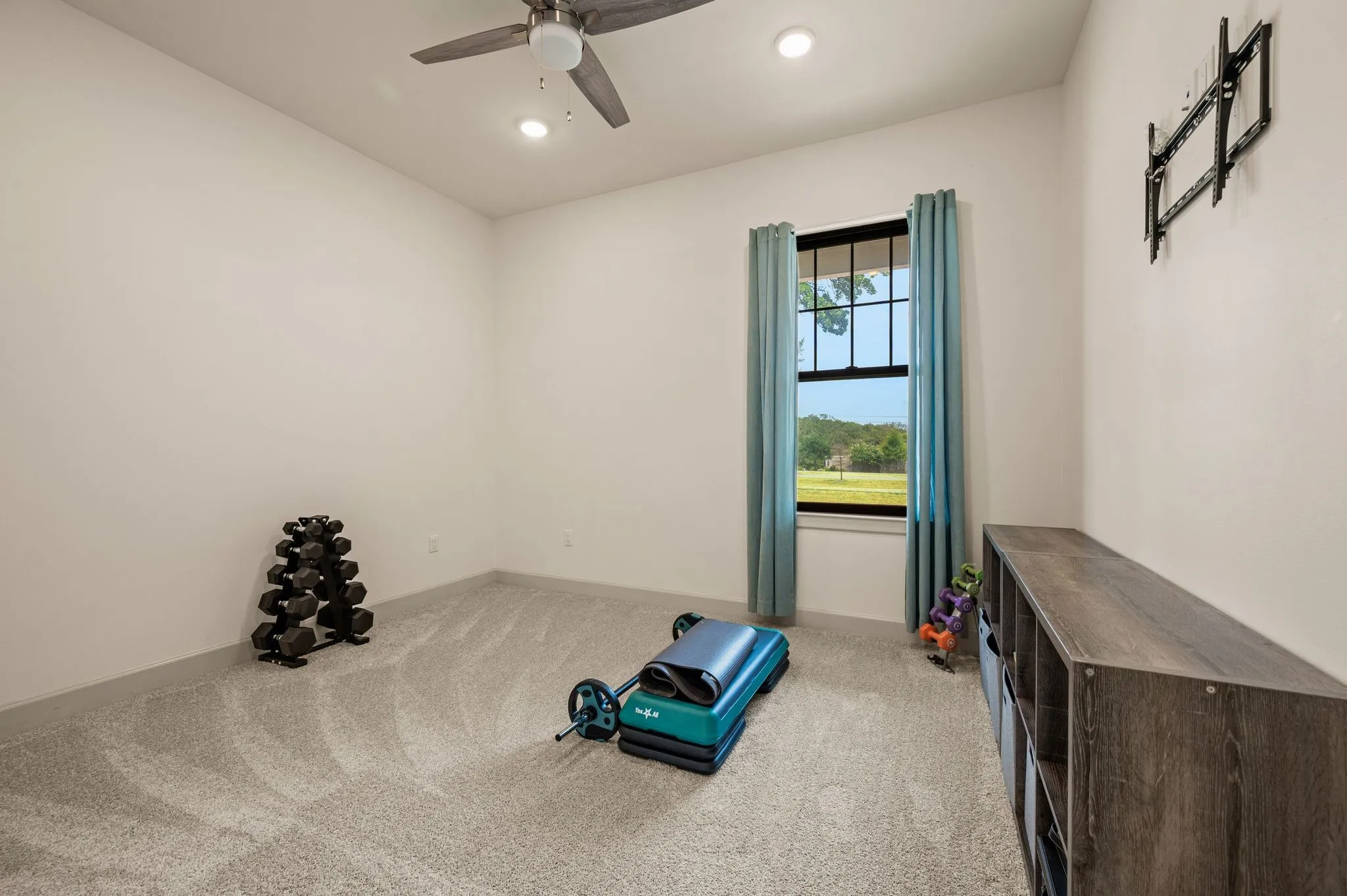 Single Family Residence For Sale in Tarrant County , 1350 Randol Mill Avenue, Keller, Texas 76262, 3 Bedroom, 2 Bathroom, 2 Garage spaces, 2,367 Sqft, built in 2020, mls#21372781, Real Estate Agent in Keller, Homes For Sale in Tarrant county, Homes For Sale in Keller, Realtor in Keller Texas, Real Estate Brokerage Independent Realty Texas, Luminita Cordes Realtor