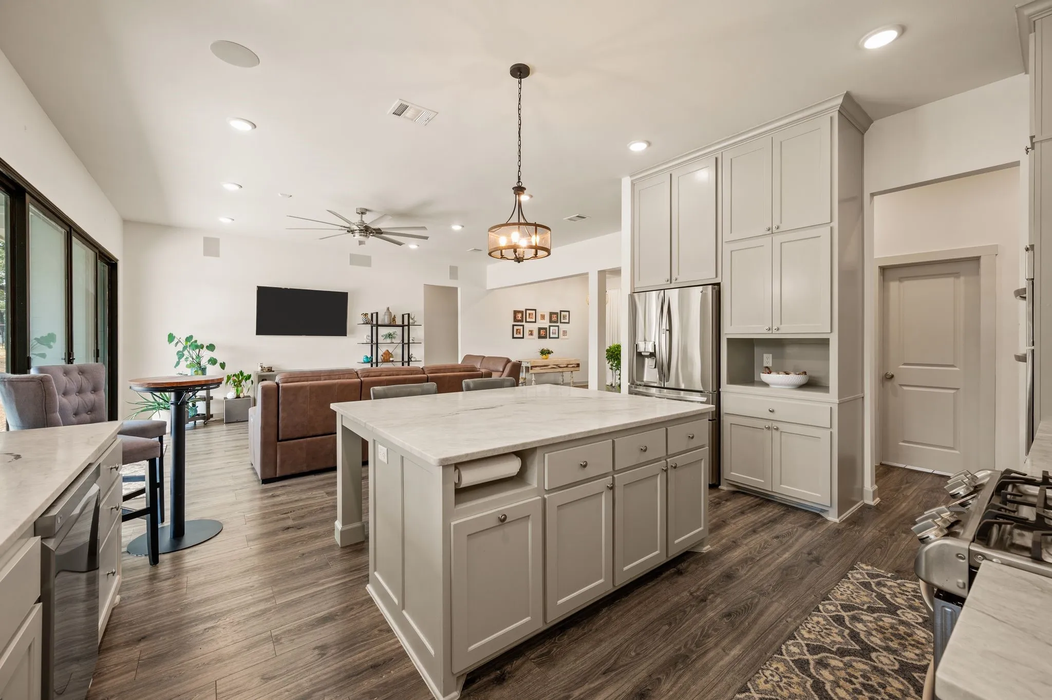 Single Family Residence For Sale in Tarrant County , 1350 Randol Mill Avenue, Keller, Texas 76262, 3 Bedroom, 2 Bathroom, 2 Garage spaces, 2,367 Sqft, built in 2020, mls#21372781, Real Estate Agent in Keller, Homes For Sale in Tarrant county, Homes For Sale in Keller, Realtor in Keller Texas, Real Estate Brokerage Independent Realty Texas, Luminita Cordes Realtor
