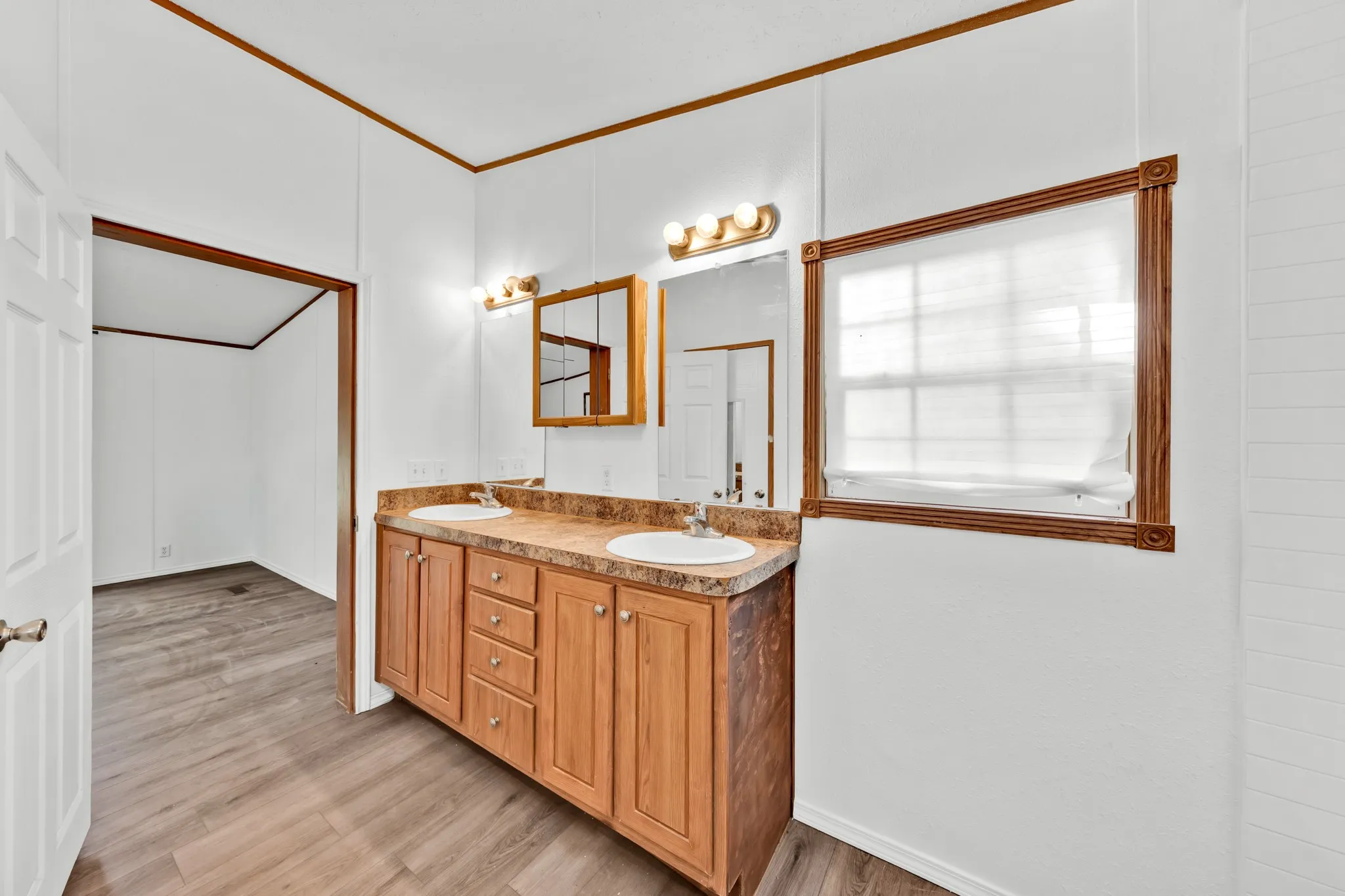 Manufactured Home For Sale in Hopkins County , 1920 Fm 2948, Como, Texas 75431, 2 Bedroom, 2 Bathroom, 1 Garage spaces, 1,144 Sqft, built in 2008, mls#21372804, Real Estate Agent in Como, Homes For Sale in Hopkins county, Homes For Sale in Como, Realtor in Como Texas, Real Estate Brokerage Independent Realty Texas, Luminita Cordes Realtor