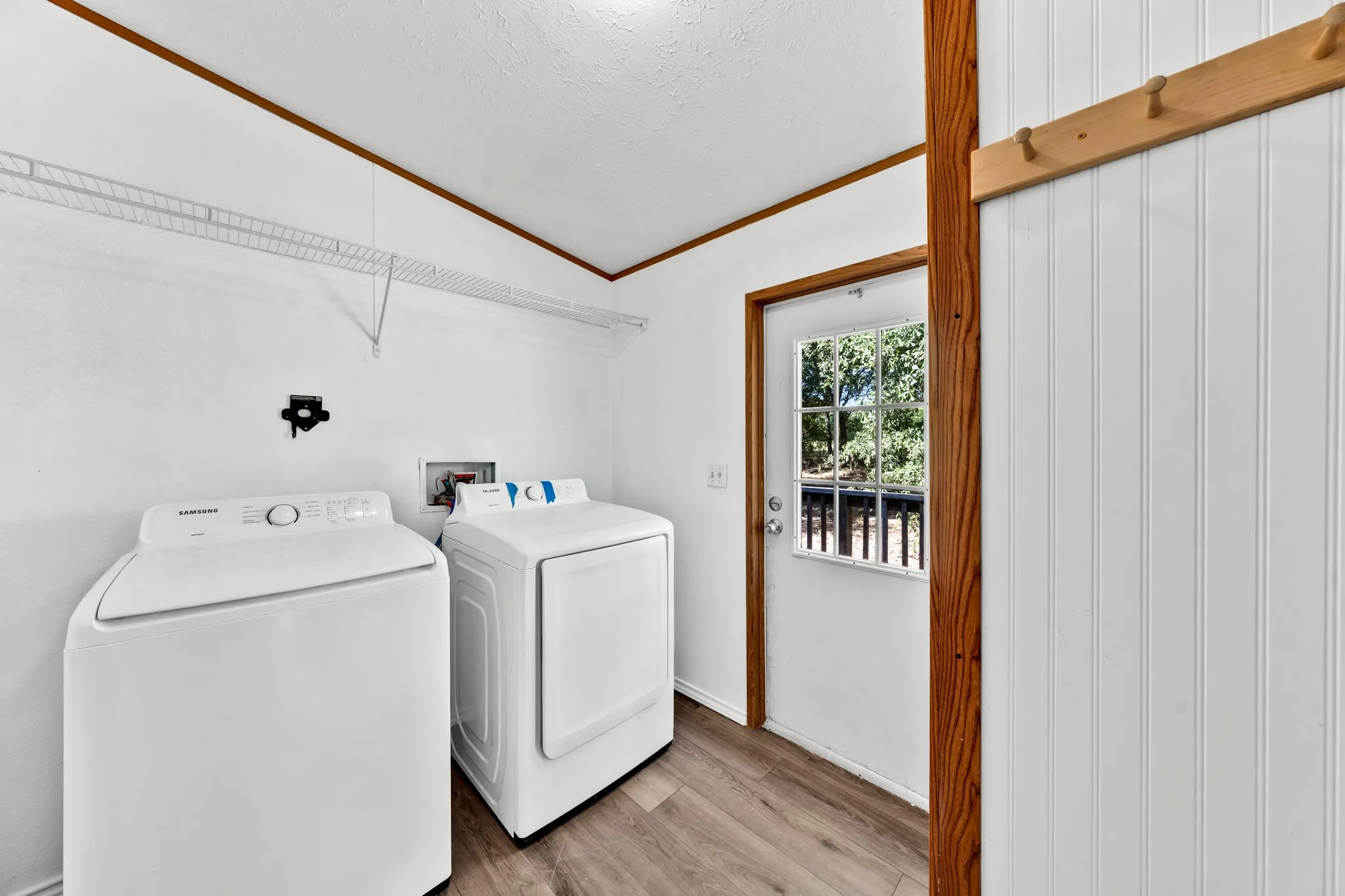 Manufactured Home For Sale in Hopkins County , 1920 Fm 2948, Como, Texas 75431, 2 Bedroom, 2 Bathroom, 1 Garage spaces, 1,144 Sqft, built in 2008, mls#21372804, Real Estate Agent in Como, Homes For Sale in Hopkins county, Homes For Sale in Como, Realtor in Como Texas, Real Estate Brokerage Independent Realty Texas, Luminita Cordes Realtor