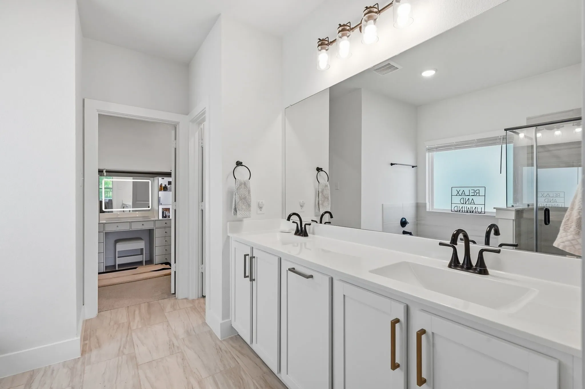 Single Family Residence For Sale in Denton County , 3905 Bluestem Boulevard, Denton, Texas 76226, 4 Bedroom, 4 Bathroom, 2 Garage spaces, 2,890 Sqft, built in 2024, mls#21360992, Real Estate Agent in Denton, Homes For Sale in Denton county, Homes For Sale in Denton, Realtor in Denton Texas, Real Estate Brokerage Independent Realty Texas, Luminita Cordes Realtor