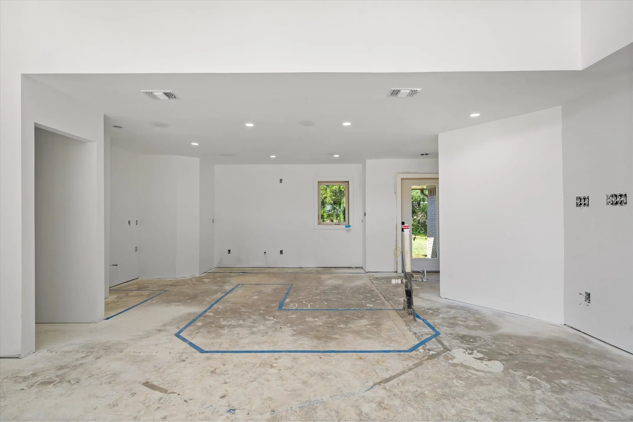 Single Family Residence For Sale in Smith County , 1428 Lakeshore, Hideaway, Texas 75771, 4 Bedroom, 4 Bathroom, 3 Garage spaces, 3,120 Sqft, built in 1976, mls#21372814, Real Estate Agent in Hideaway, Homes For Sale in Smith county, Homes For Sale in Hideaway, Realtor in Hideaway Texas, Real Estate Brokerage Independent Realty Texas, Luminita Cordes Realtor
