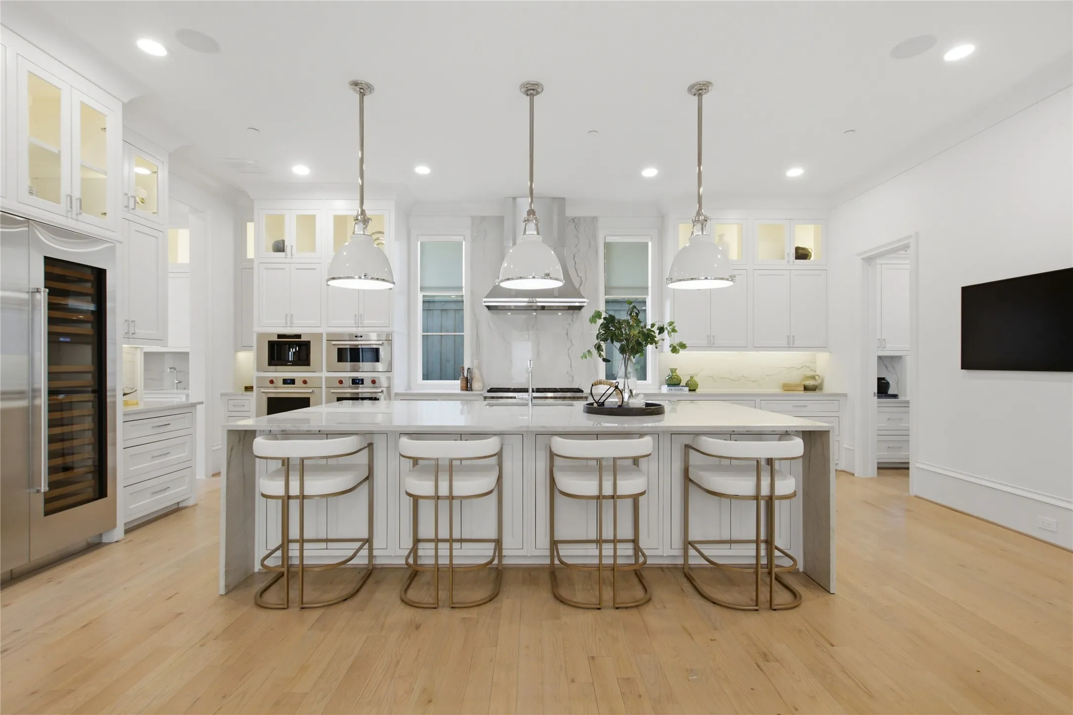 Single Family Residence For Sale in Dallas County , 3504 Wentwood Drive, University Park, Texas 75225, 5 Bedroom, 8 Bathroom, 2 Garage spaces, 6,672 Sqft, built in 2018, mls#21371048, Real Estate Agent in University Park, Homes For Sale in Dallas county, Homes For Sale in University Park, Realtor in University Park Texas, Real Estate Brokerage Independent Realty Texas, Luminita Cordes Realtor