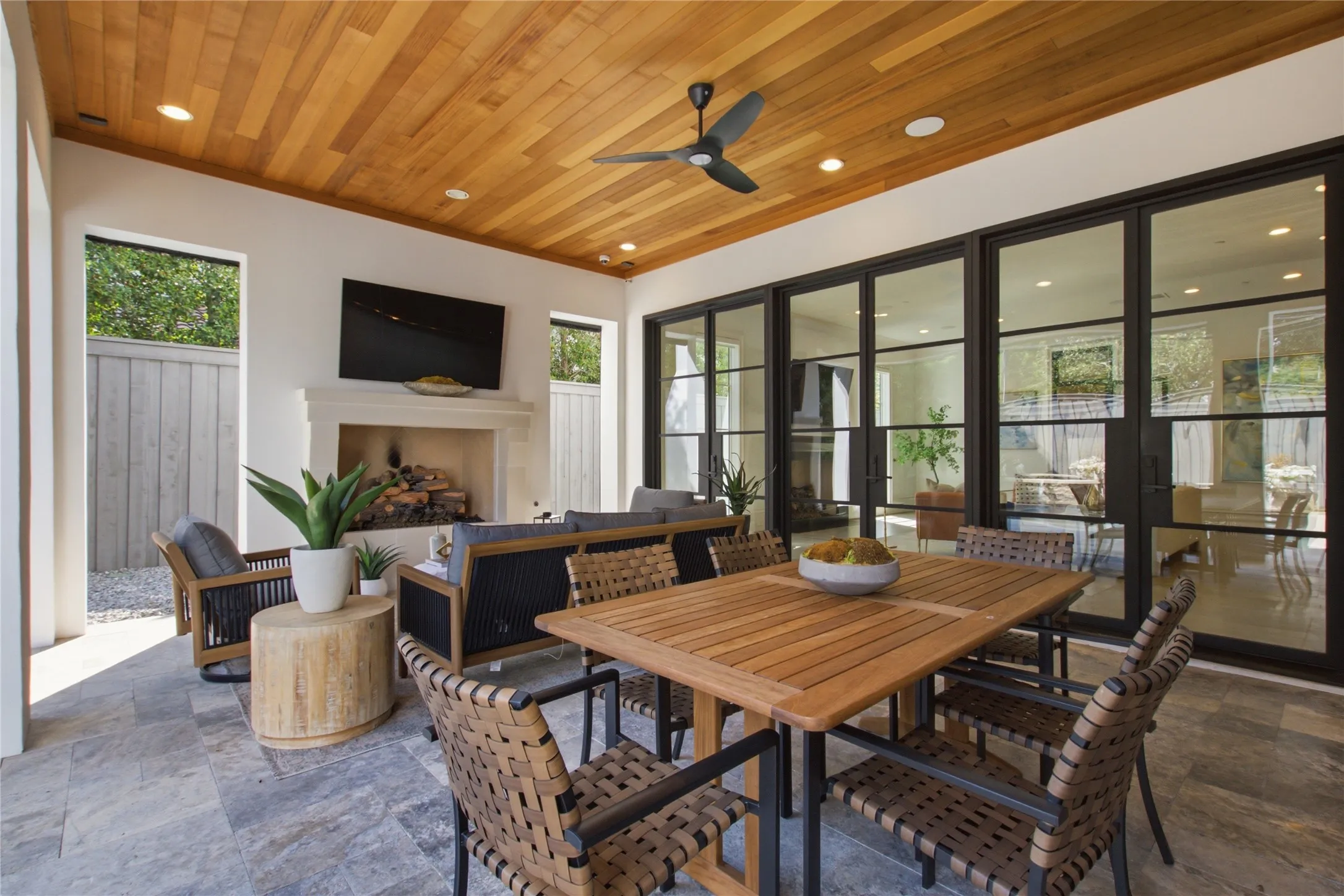 Single Family Residence For Sale in Dallas County , 3504 Wentwood Drive, University Park, Texas 75225, 5 Bedroom, 8 Bathroom, 2 Garage spaces, 6,672 Sqft, built in 2018, mls#21371048, Real Estate Agent in University Park, Homes For Sale in Dallas county, Homes For Sale in University Park, Realtor in University Park Texas, Real Estate Brokerage Independent Realty Texas, Luminita Cordes Realtor