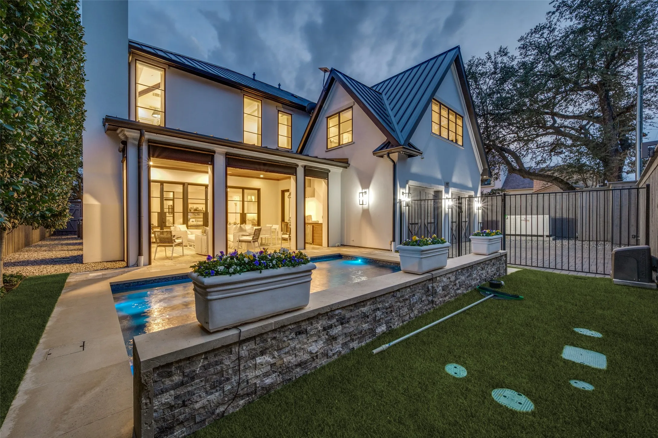 Single Family Residence For Sale in Dallas County , 3504 Wentwood Drive, University Park, Texas 75225, 5 Bedroom, 8 Bathroom, 2 Garage spaces, 6,672 Sqft, built in 2018, mls#21371048, Real Estate Agent in University Park, Homes For Sale in Dallas county, Homes For Sale in University Park, Realtor in University Park Texas, Real Estate Brokerage Independent Realty Texas, Luminita Cordes Realtor