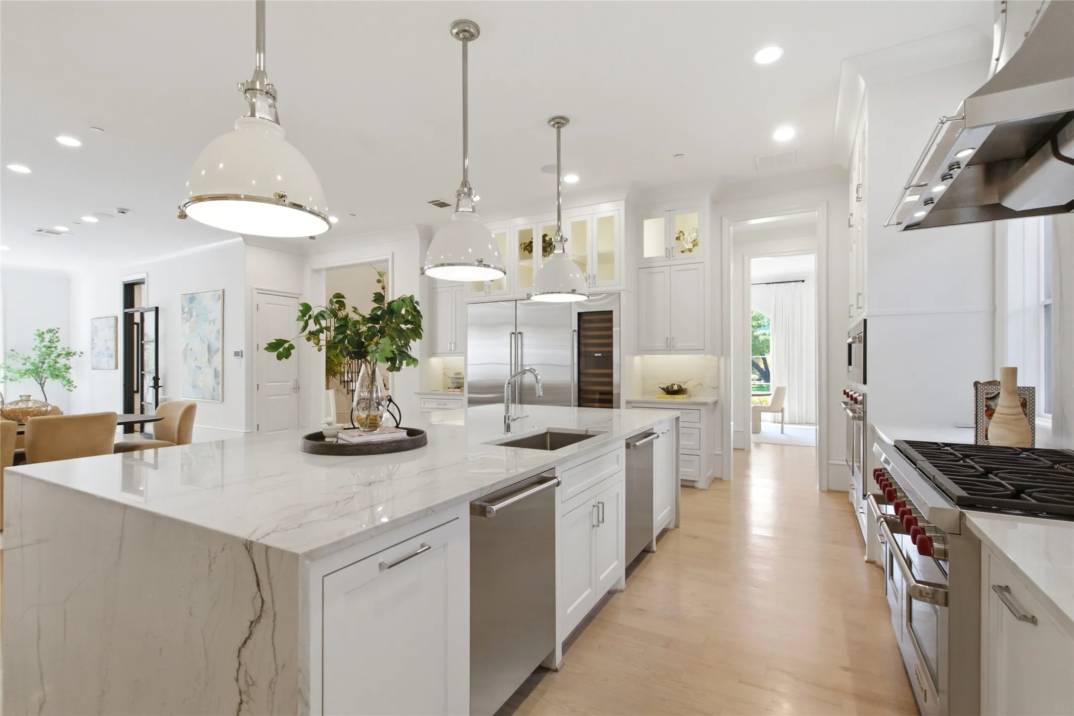 Single Family Residence For Sale in Dallas County , 3504 Wentwood Drive, University Park, Texas 75225, 5 Bedroom, 8 Bathroom, 2 Garage spaces, 6,672 Sqft, built in 2018, mls#21371048, Real Estate Agent in University Park, Homes For Sale in Dallas county, Homes For Sale in University Park, Realtor in University Park Texas, Real Estate Brokerage Independent Realty Texas, Luminita Cordes Realtor
