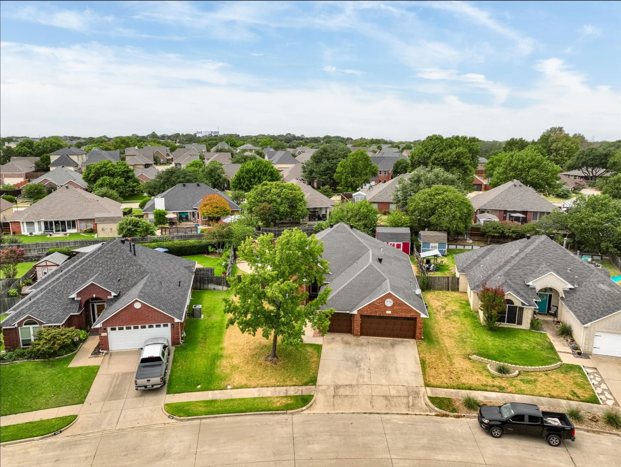  Well maintained Suburban neighborhood with awesome amenities within walking distance   NO HOA!!! featuring varied architectural styles and mature trees public playground and park areas, walking, jogging, bike trails. Fishing. Dog run areas