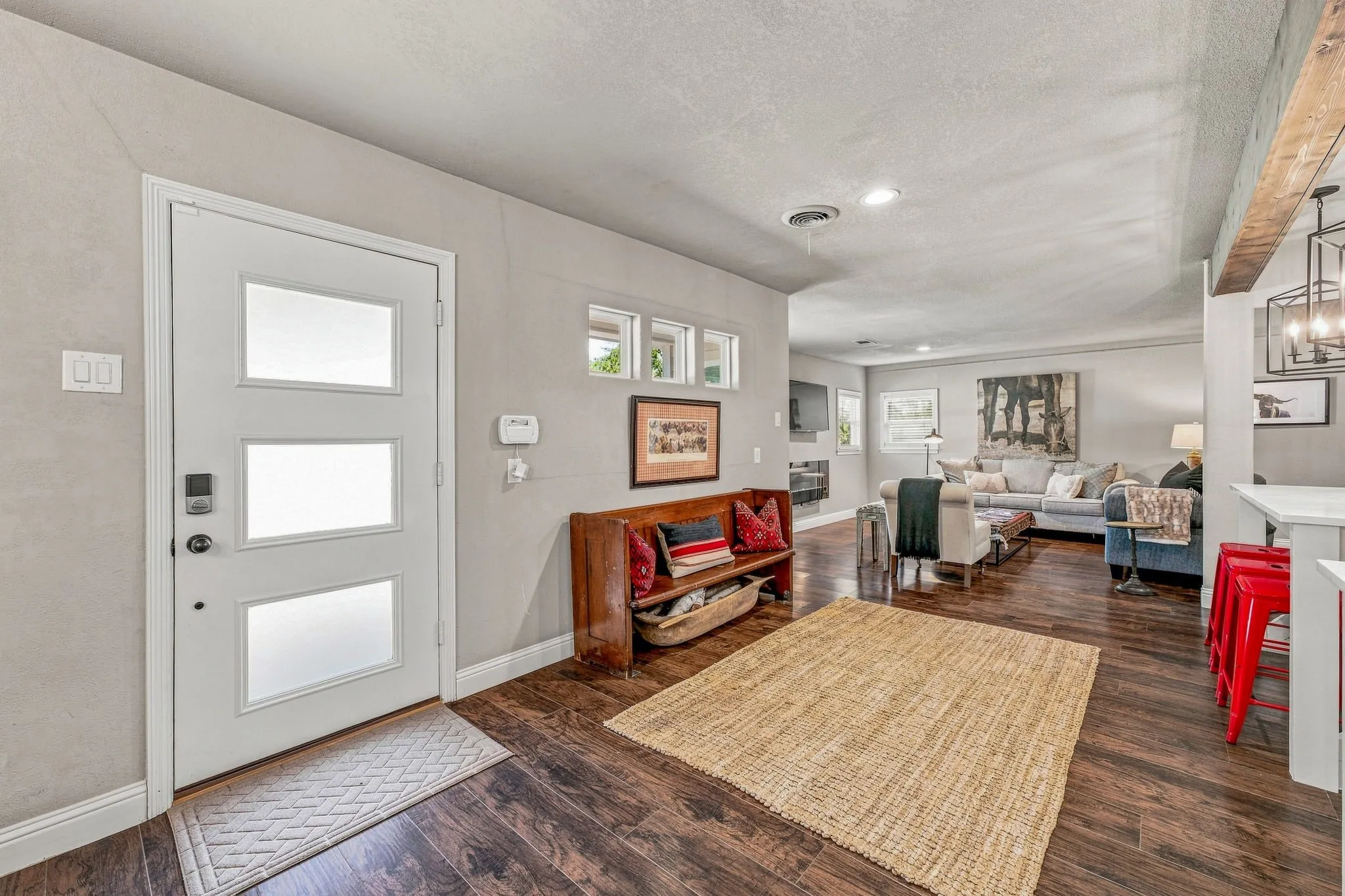 Single Family Residence For Sale in Tarrant County , 5881 Tracyne Drive, Westworth Village, Texas 76114, 3 Bedroom, 3 Bathroom, 2 Garage spaces, 1,473 Sqft, built in 1954, mls#21369812, Real Estate Agent in Westworth Village, Homes For Sale in Tarrant county, Homes For Sale in Westworth Village, Realtor in Westworth Village Texas, Real Estate Brokerage Independent Realty Texas, Luminita Cordes Realtor