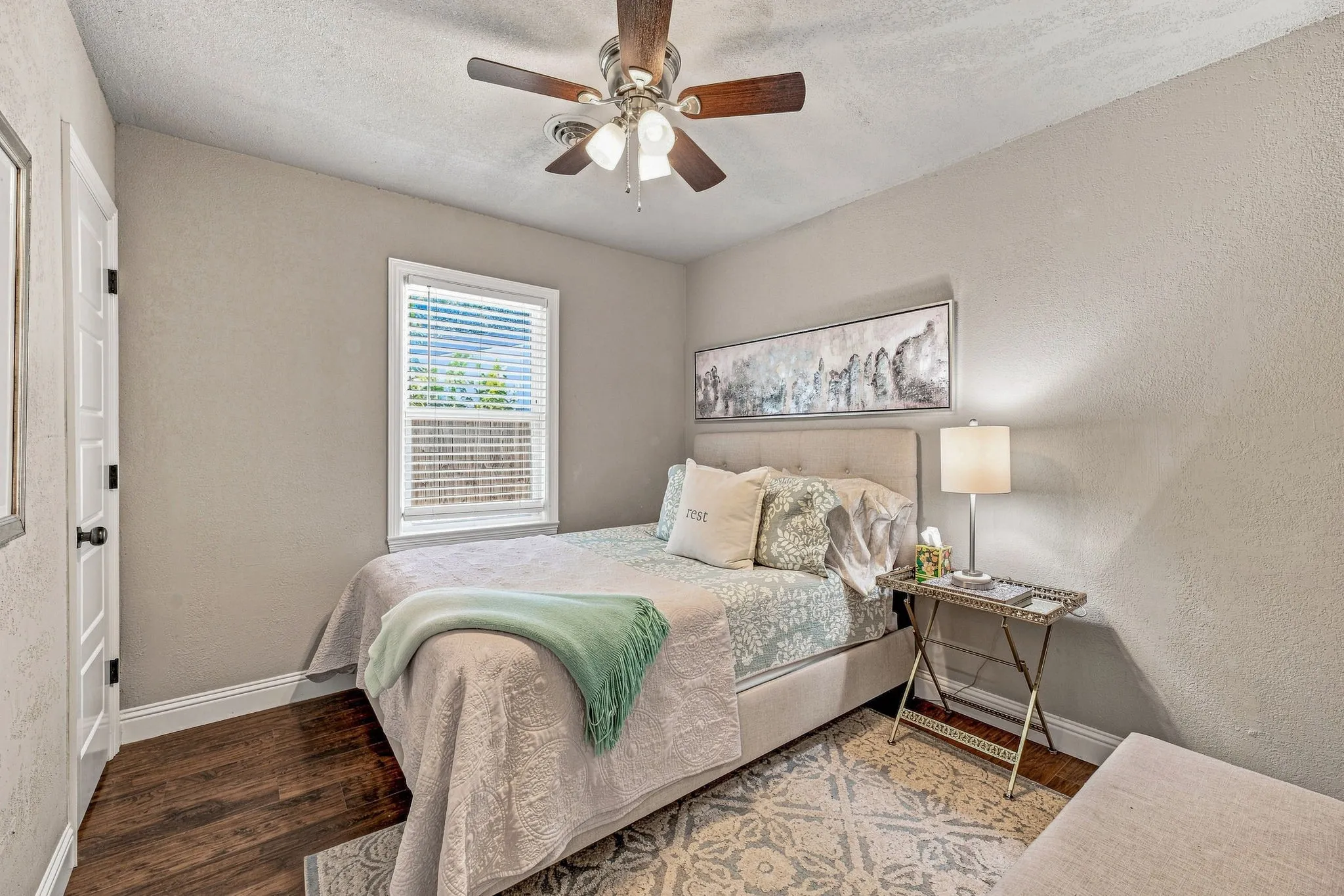 Single Family Residence For Sale in Tarrant County , 5881 Tracyne Drive, Westworth Village, Texas 76114, 3 Bedroom, 3 Bathroom, 2 Garage spaces, 1,473 Sqft, built in 1954, mls#21369812, Real Estate Agent in Westworth Village, Homes For Sale in Tarrant county, Homes For Sale in Westworth Village, Realtor in Westworth Village Texas, Real Estate Brokerage Independent Realty Texas, Luminita Cordes Realtor