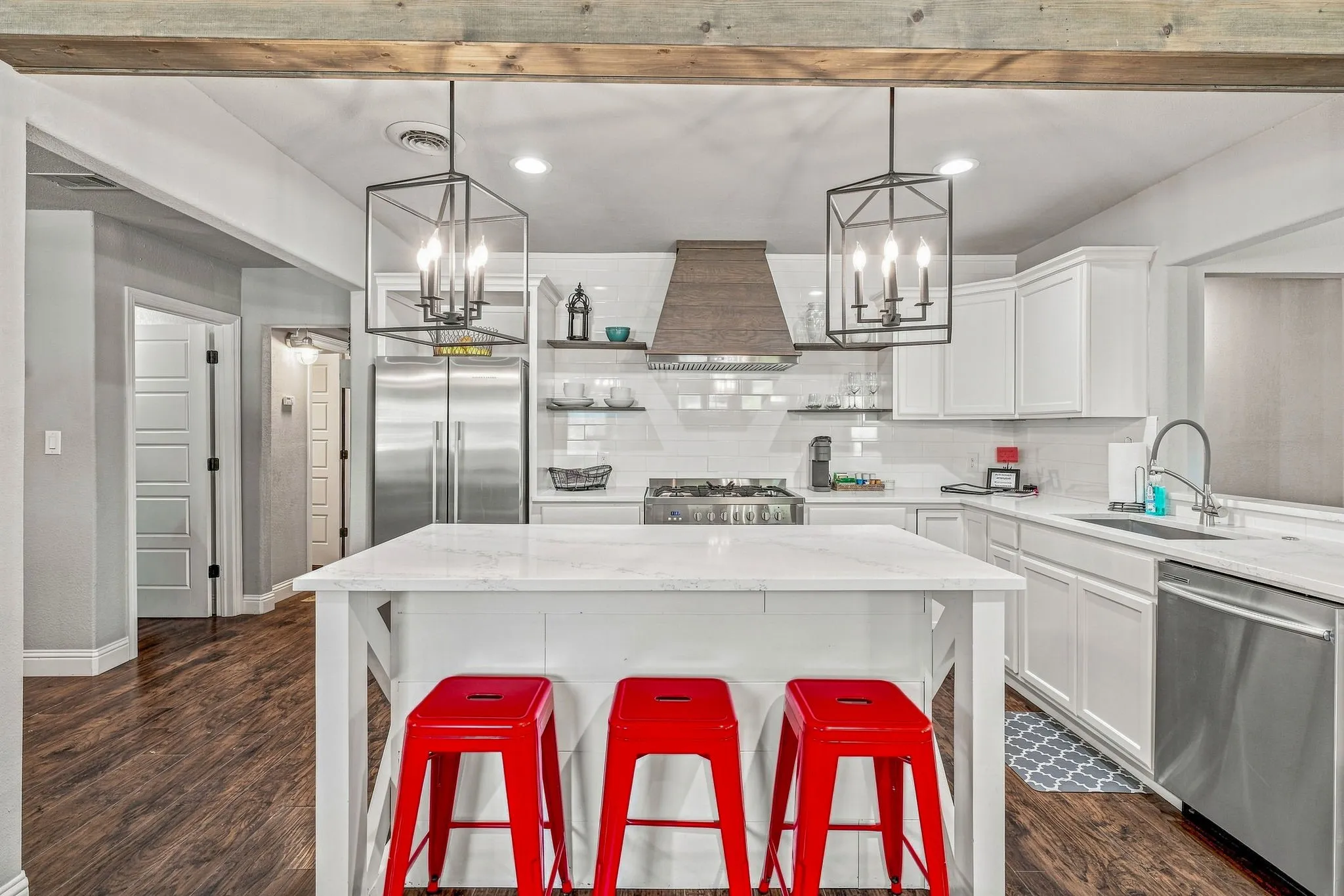 Single Family Residence For Sale in Tarrant County , 5881 Tracyne Drive, Westworth Village, Texas 76114, 3 Bedroom, 3 Bathroom, 2 Garage spaces, 1,473 Sqft, built in 1954, mls#21369812, Real Estate Agent in Westworth Village, Homes For Sale in Tarrant county, Homes For Sale in Westworth Village, Realtor in Westworth Village Texas, Real Estate Brokerage Independent Realty Texas, Luminita Cordes Realtor