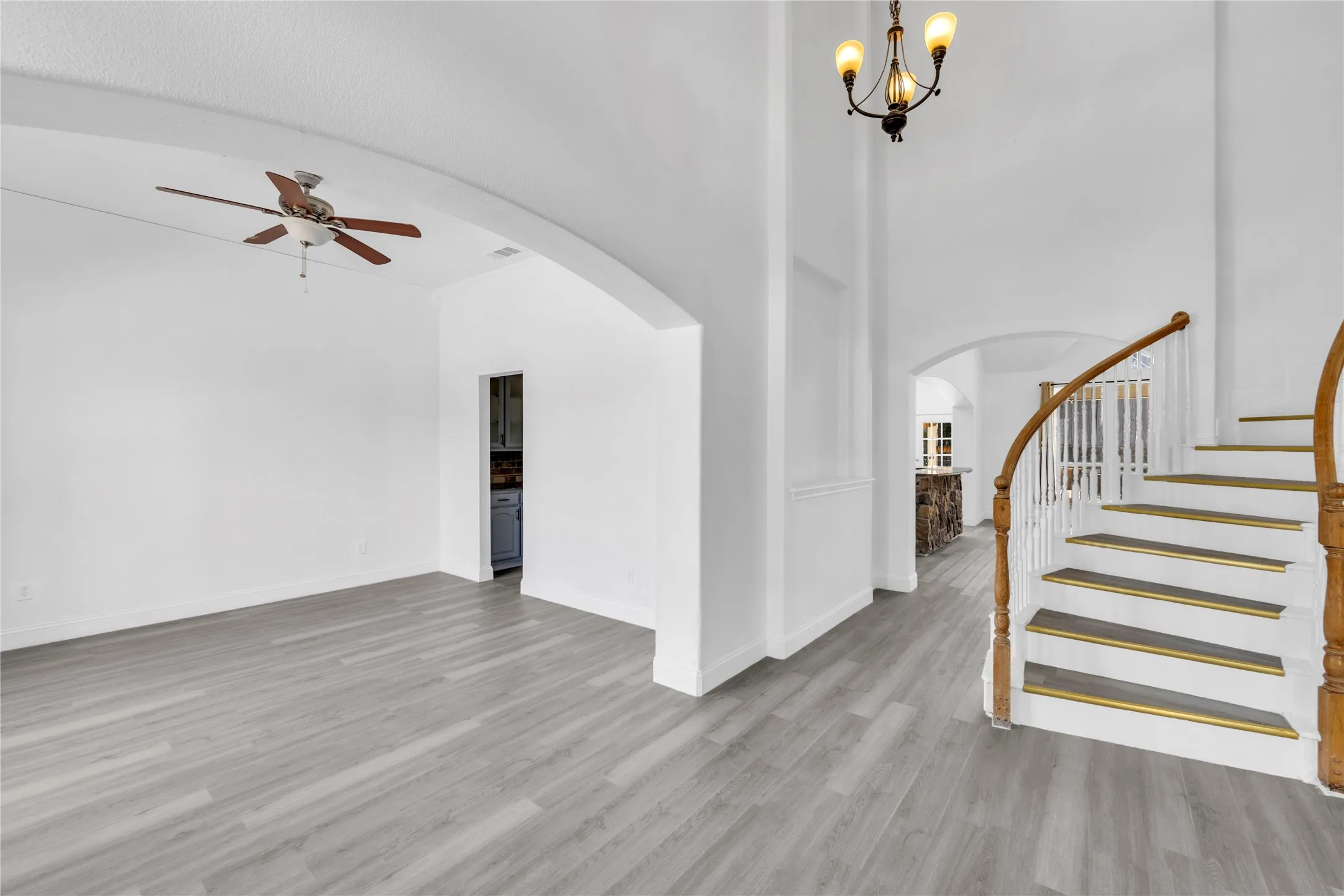 Single Family Residence For Sale in Denton County , 2622 Westwind Drive, Corinth, Texas 76210, 4 Bedroom, 3 Bathroom, 2 Garage spaces, 2,866 Sqft, built in 1998, mls#21372817, Real Estate Agent in Corinth, Homes For Sale in Denton county, Homes For Sale in Corinth, Realtor in Corinth Texas, Real Estate Brokerage Independent Realty Texas, Luminita Cordes Realtor