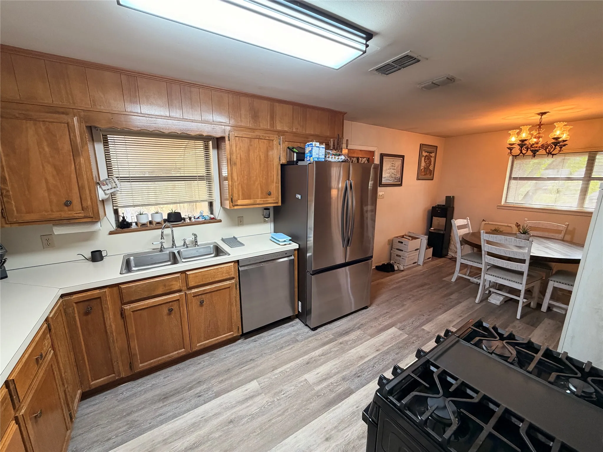 Single Family Residence For Sale in Eastland County , 319 S Fisher Street, Gorman, Texas 76454, 2 Bedroom, 2 Bathroom, 1 Garage spaces, 1,248 Sqft, built in 1983, mls#21372268, Real Estate Agent in Gorman, Homes For Sale in Eastland county, Homes For Sale in Gorman, Realtor in Gorman Texas, Real Estate Brokerage Independent Realty Texas, Luminita Cordes Realtor