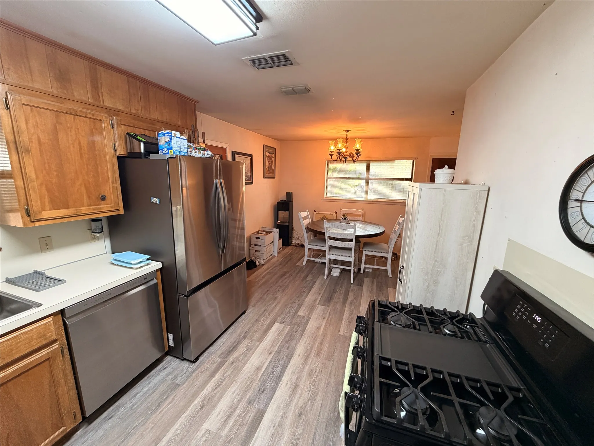 Single Family Residence For Sale in Eastland County , 319 S Fisher Street, Gorman, Texas 76454, 2 Bedroom, 2 Bathroom, 1 Garage spaces, 1,248 Sqft, built in 1983, mls#21372268, Real Estate Agent in Gorman, Homes For Sale in Eastland county, Homes For Sale in Gorman, Realtor in Gorman Texas, Real Estate Brokerage Independent Realty Texas, Luminita Cordes Realtor