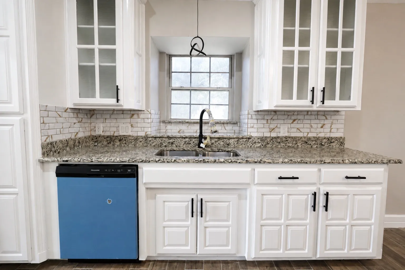 Single Family Residence For Sale in Johnson County , 548 NW Wintercrest Road, Burleson, Texas 76028, 3 Bedroom, 2 Bathroom, 2 Garage spaces, 1,616 Sqft, built in 1996, mls#21372818, Real Estate Agent in Burleson, Homes For Sale in Johnson county, Homes For Sale in Burleson, Realtor in Burleson Texas, Real Estate Brokerage Independent Realty Texas, Luminita Cordes Realtor