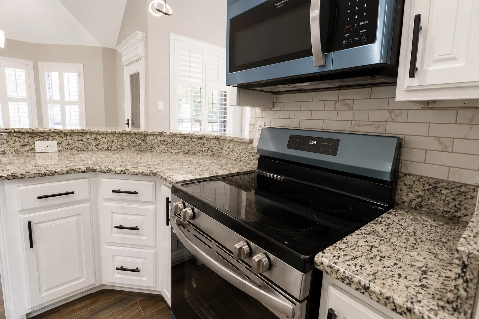 Single Family Residence For Sale in Johnson County , 548 NW Wintercrest Road, Burleson, Texas 76028, 3 Bedroom, 2 Bathroom, 2 Garage spaces, 1,616 Sqft, built in 1996, mls#21372818, Real Estate Agent in Burleson, Homes For Sale in Johnson county, Homes For Sale in Burleson, Realtor in Burleson Texas, Real Estate Brokerage Independent Realty Texas, Luminita Cordes Realtor