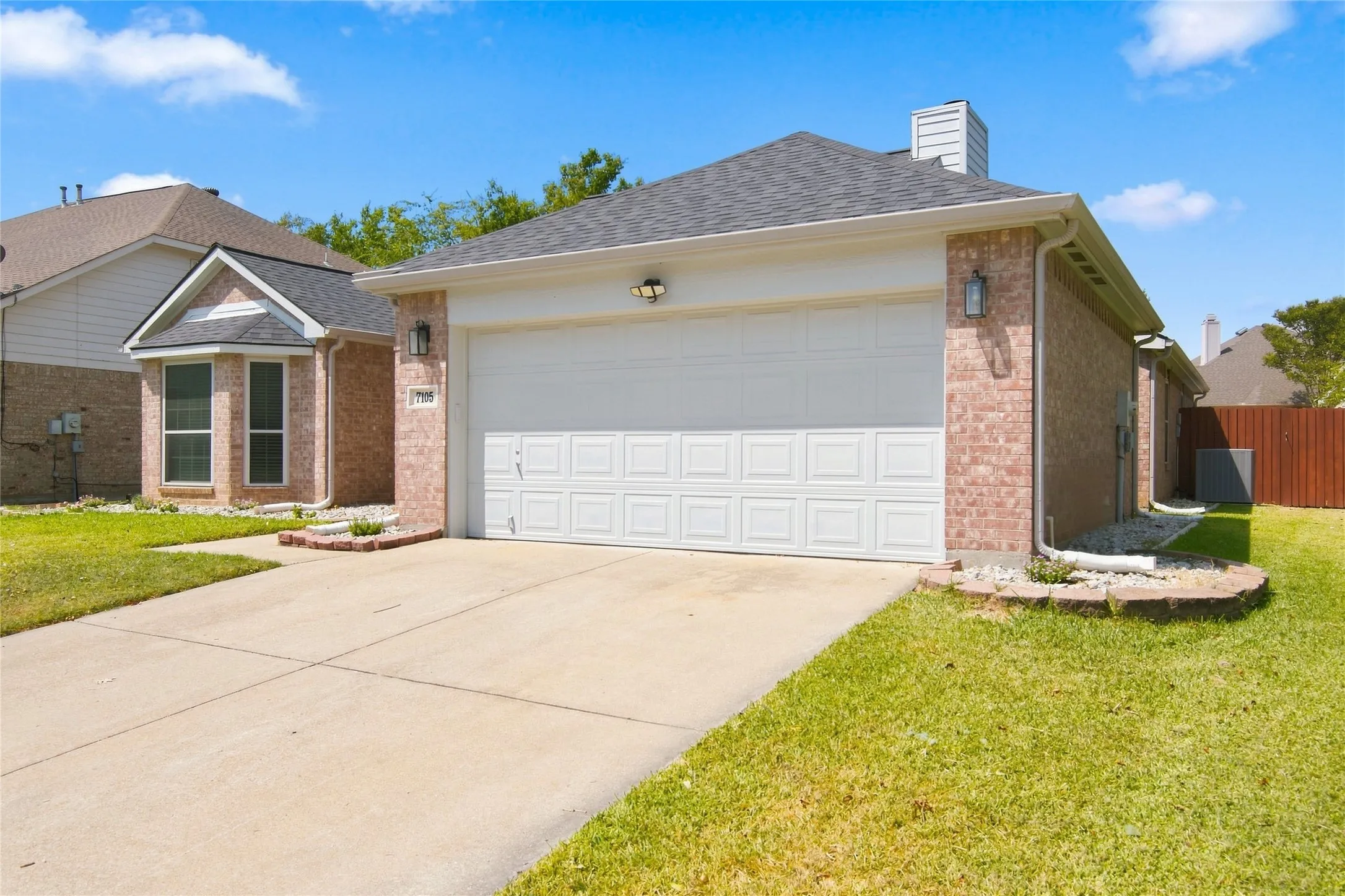 Single Family Residence For Sale in Tarrant County , 7105 Isle Royale Drive, Fort Worth, Texas 76137, 4 Bedroom, 2 Bathroom, 2 Garage spaces, 1,992 Sqft, built in 1992, mls#21372443, Real Estate Agent in Fort Worth, Homes For Sale in Tarrant county, Homes For Sale in Fort Worth, Realtor in Fort Worth Texas, Real Estate Brokerage Independent Realty Texas, Luminita Cordes Realtor