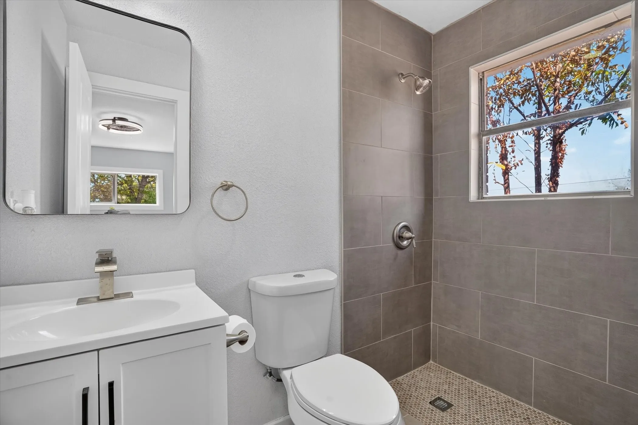 Single Family Residence For Sale in Jack County , 1225 W Belknap Street, Jacksboro, Texas 76458, 3 Bedroom, 2 Bathroom, Garage spaces, 1,849 Sqft, built in 1980, mls#21367965, Real Estate Agent in Jacksboro, Homes For Sale in Jack county, Homes For Sale in Jacksboro, Realtor in Jacksboro Texas, Real Estate Brokerage Independent Realty Texas, Luminita Cordes Realtor