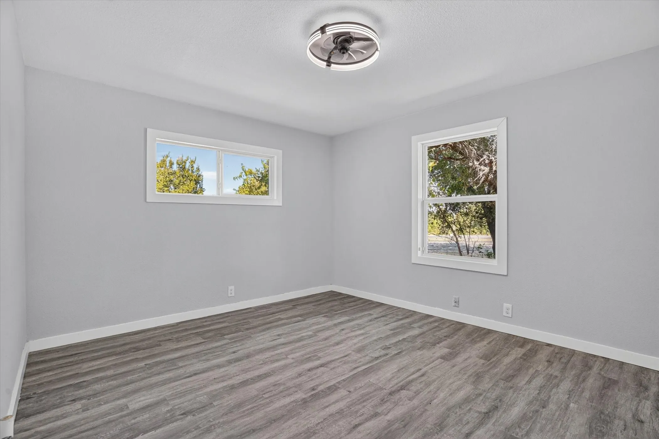 Single Family Residence For Sale in Jack County , 1225 W Belknap Street, Jacksboro, Texas 76458, 3 Bedroom, 2 Bathroom, Garage spaces, 1,849 Sqft, built in 1980, mls#21367965, Real Estate Agent in Jacksboro, Homes For Sale in Jack county, Homes For Sale in Jacksboro, Realtor in Jacksboro Texas, Real Estate Brokerage Independent Realty Texas, Luminita Cordes Realtor