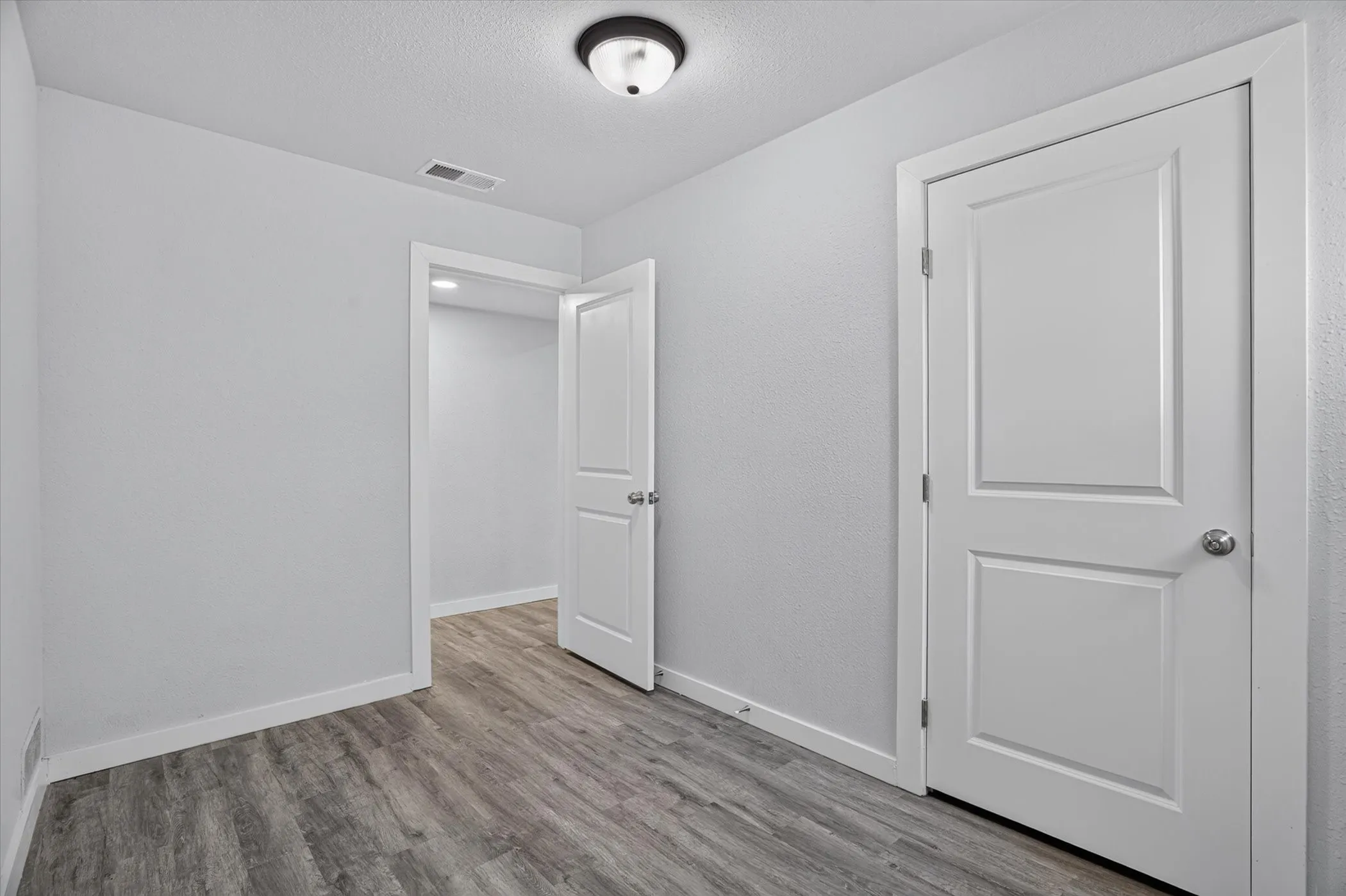 Single Family Residence For Sale in Jack County , 1225 W Belknap Street, Jacksboro, Texas 76458, 3 Bedroom, 2 Bathroom, Garage spaces, 1,849 Sqft, built in 1980, mls#21367965, Real Estate Agent in Jacksboro, Homes For Sale in Jack county, Homes For Sale in Jacksboro, Realtor in Jacksboro Texas, Real Estate Brokerage Independent Realty Texas, Luminita Cordes Realtor