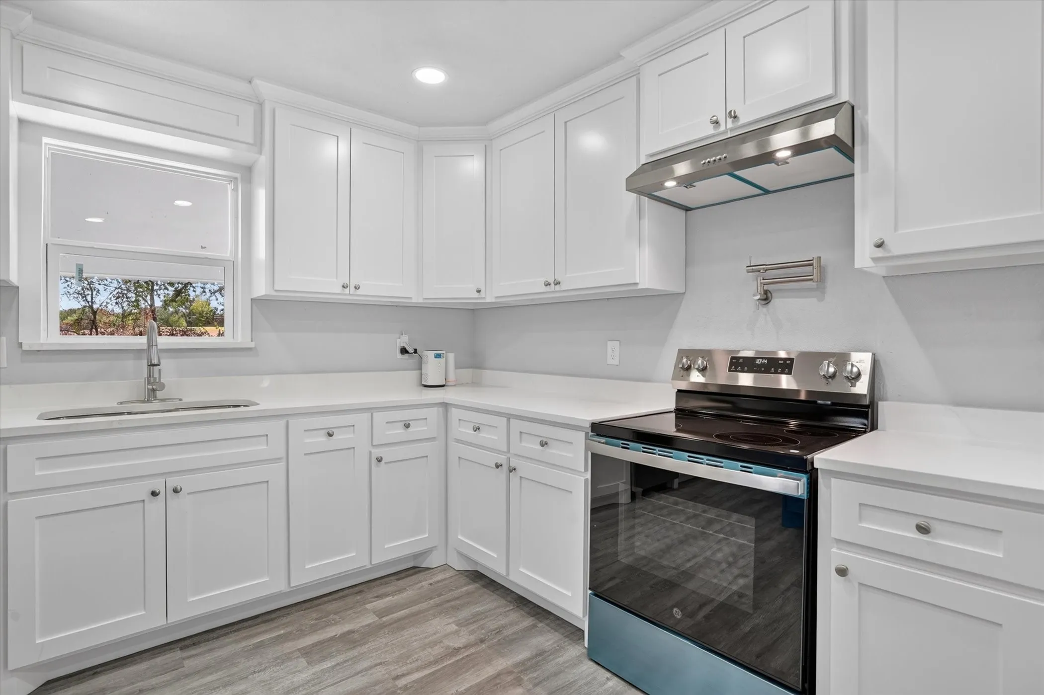 Single Family Residence For Sale in Jack County , 1225 W Belknap Street, Jacksboro, Texas 76458, 3 Bedroom, 2 Bathroom, Garage spaces, 1,849 Sqft, built in 1980, mls#21367965, Real Estate Agent in Jacksboro, Homes For Sale in Jack county, Homes For Sale in Jacksboro, Realtor in Jacksboro Texas, Real Estate Brokerage Independent Realty Texas, Luminita Cordes Realtor