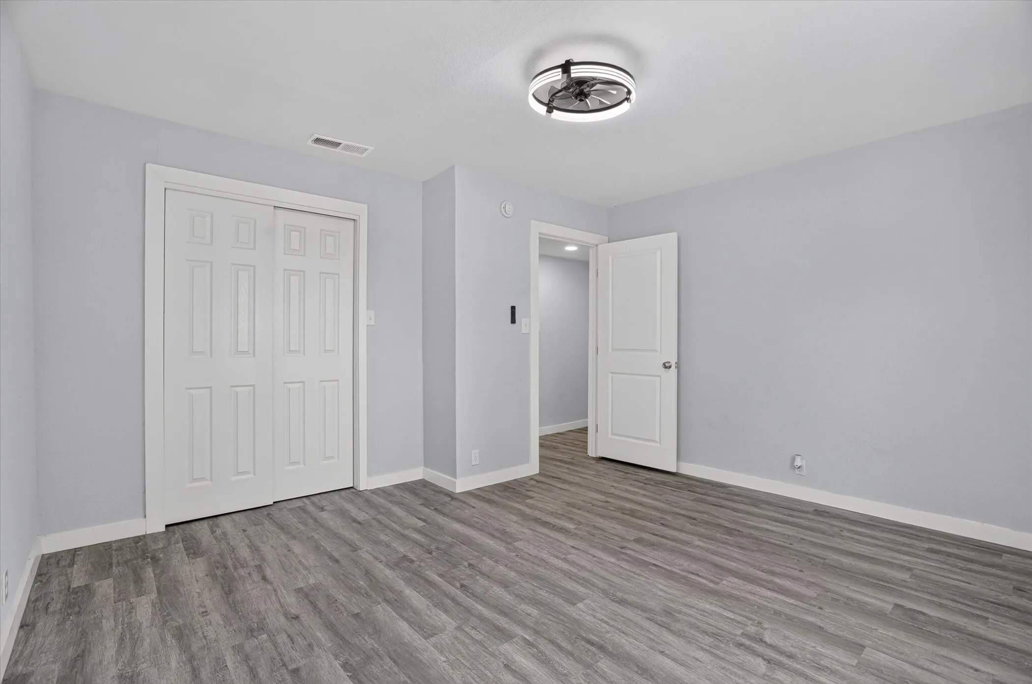 Single Family Residence For Sale in Jack County , 1225 W Belknap Street, Jacksboro, Texas 76458, 3 Bedroom, 2 Bathroom, Garage spaces, 1,849 Sqft, built in 1980, mls#21367965, Real Estate Agent in Jacksboro, Homes For Sale in Jack county, Homes For Sale in Jacksboro, Realtor in Jacksboro Texas, Real Estate Brokerage Independent Realty Texas, Luminita Cordes Realtor