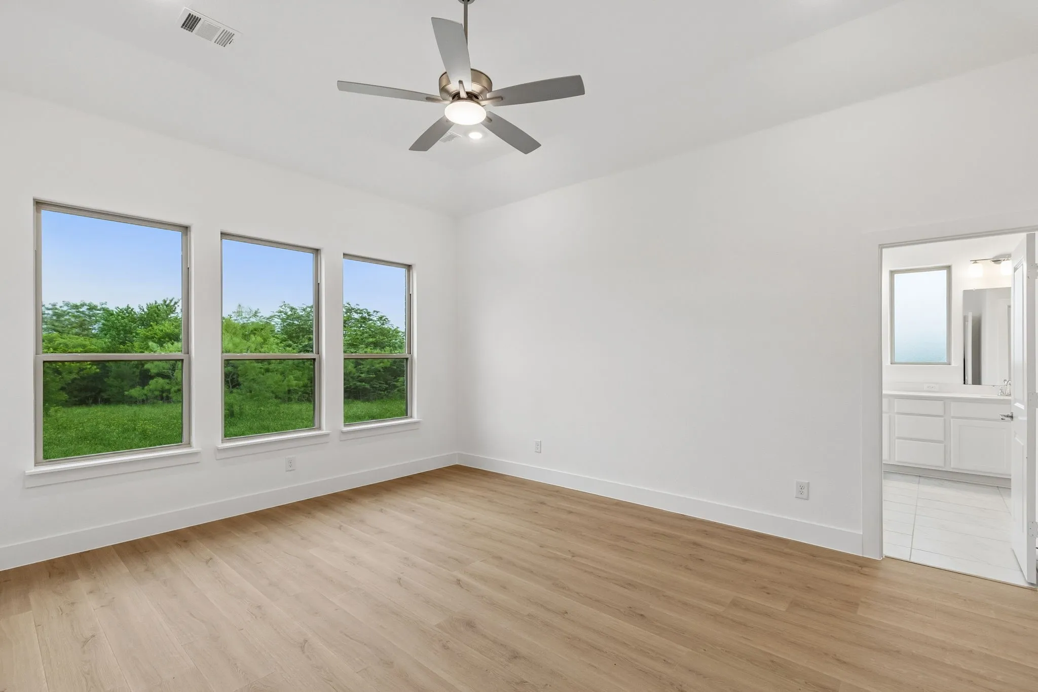 Single Family Residence For Sale in Ellis County , 4440 Vaquero Drive, Waxahachie, Texas 75165, 4 Bedroom, 3 Bathroom, 3 Garage spaces, 2,768 Sqft, built in 2026, mls#21372821, Real Estate Agent in Waxahachie, Homes For Sale in Ellis county, Homes For Sale in Waxahachie, Realtor in Waxahachie Texas, Real Estate Brokerage Independent Realty Texas, Luminita Cordes Realtor