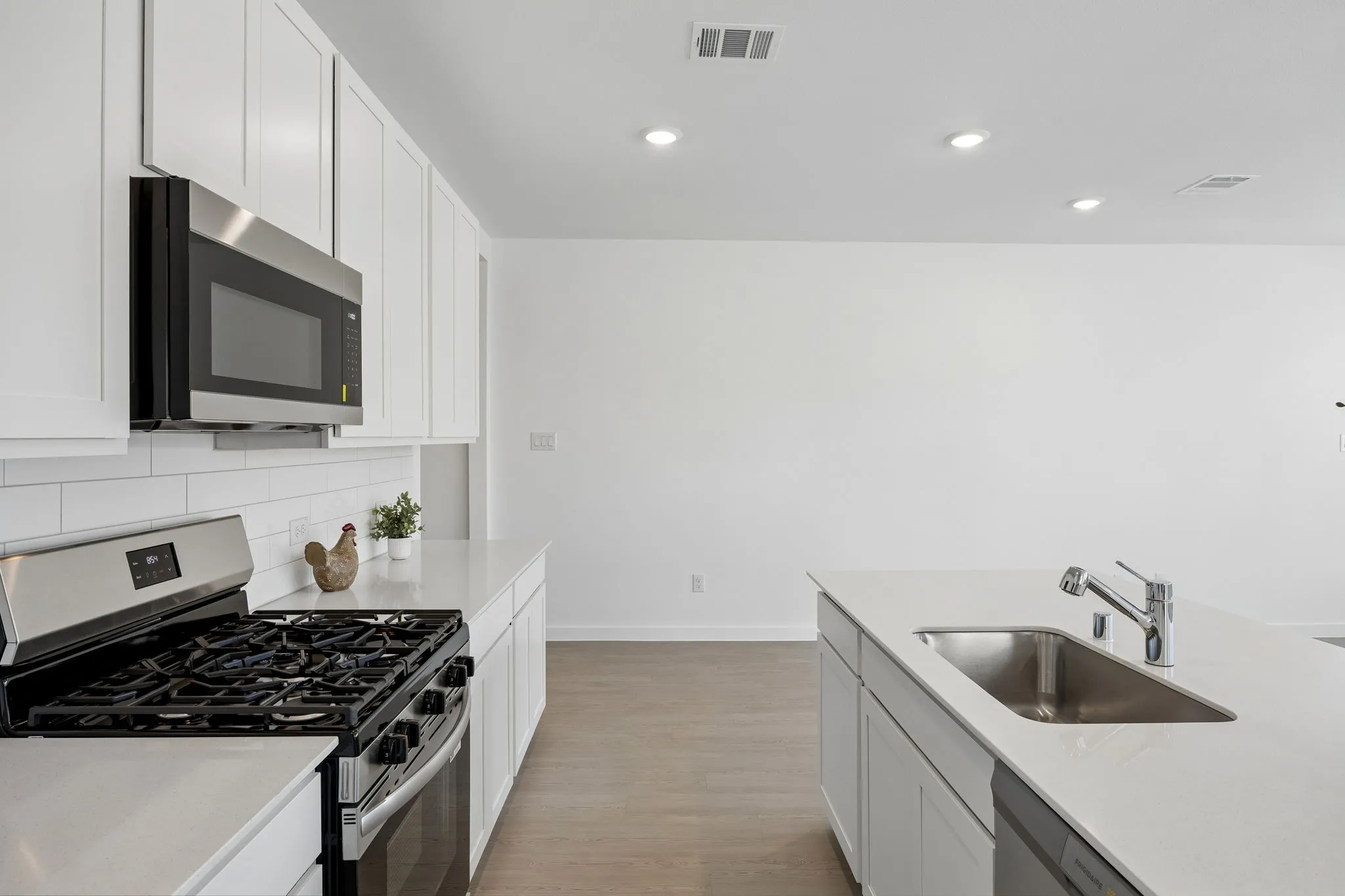 Single Family Residence For Rent in Tarrant County , 9517 trecini Drive, Fort Worth, Texas 76179, 4 Bedroom, 4 Bathroom, 2 Garage spaces, 1,902 Sqft, built in 2026, mls#21372757, Real Estate Agent in Fort Worth, Homes For Rent in Tarrant county, Homes For Rent in Fort Worth, Realtor in Fort Worth Texas, Real Estate Brokerage Independent Realty Texas, Luminita Cordes Realtor