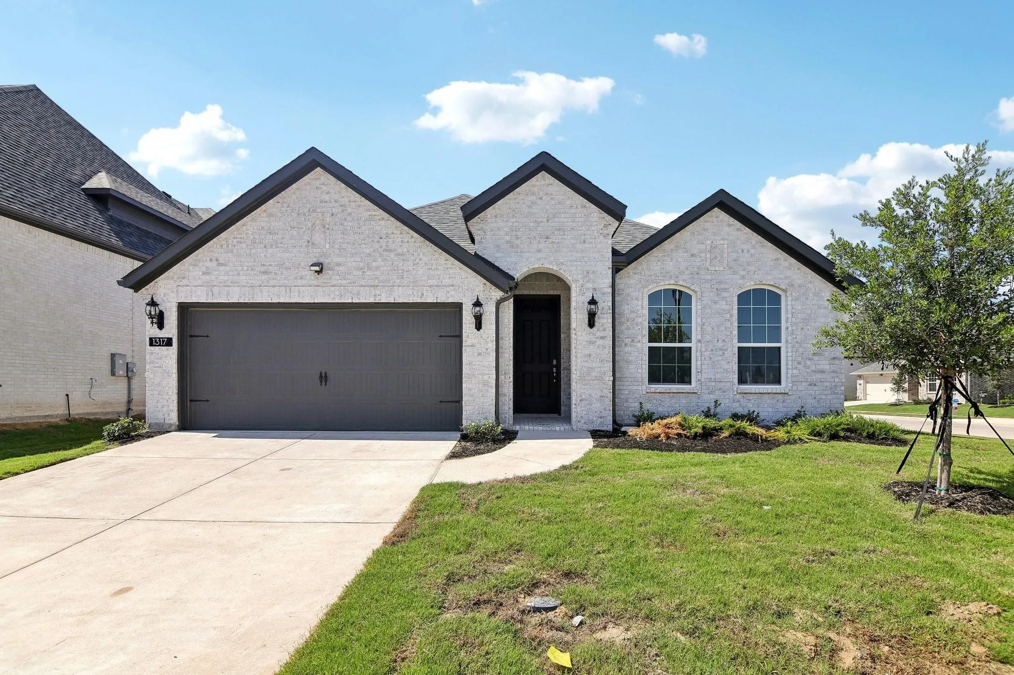 Single Family Residence For Sale in Collin County , 1317 Renato Drive, Anna, Texas 75409, 3 Bedroom, 2 Bathroom, 2 Garage spaces, 2,120 Sqft, built in 2024, mls#21371886, Real Estate Agent in Anna, Homes For Sale in Collin county, Homes For Sale in Anna, Realtor in Anna Texas, Real Estate Brokerage Independent Realty Texas, Luminita Cordes Realtor