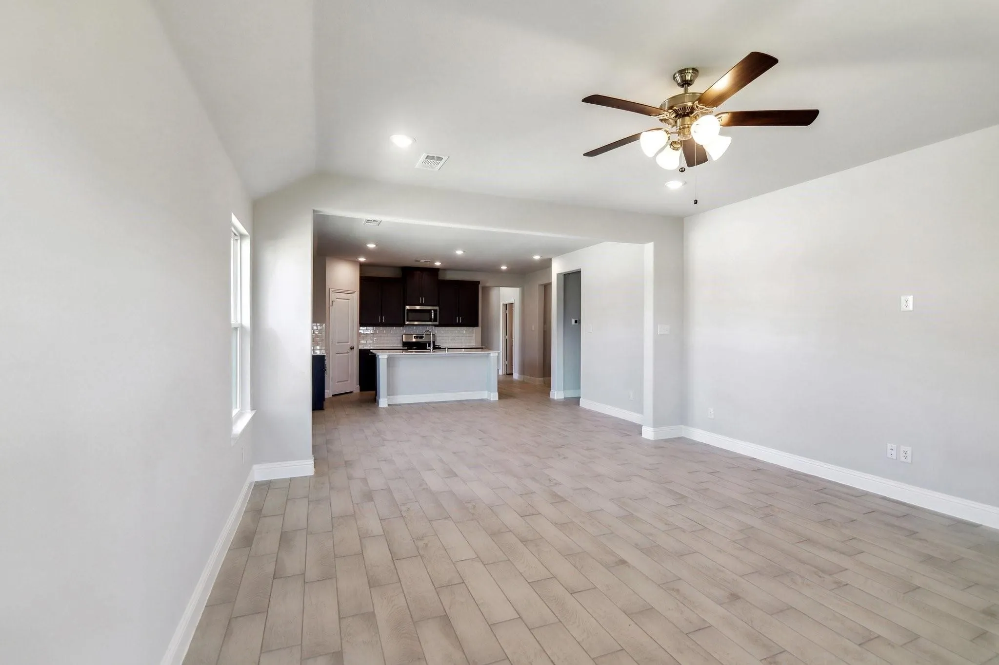 Single Family Residence For Sale in Collin County , 1317 Renato Drive, Anna, Texas 75409, 3 Bedroom, 2 Bathroom, 2 Garage spaces, 2,120 Sqft, built in 2024, mls#21371886, Real Estate Agent in Anna, Homes For Sale in Collin county, Homes For Sale in Anna, Realtor in Anna Texas, Real Estate Brokerage Independent Realty Texas, Luminita Cordes Realtor