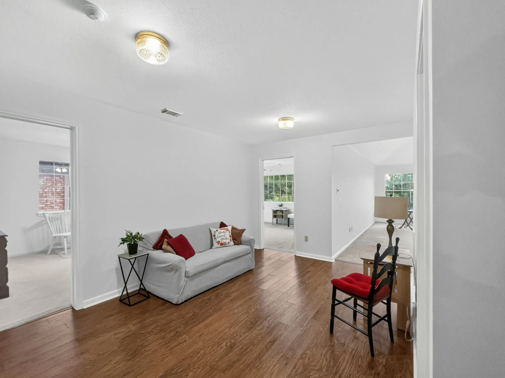 Single Family Residence For Sale in Dallas County , 2116 Cannes Drive, Carrollton, Texas 75006, 4 Bedroom, 3 Bathroom, 2 Garage spaces, 3,657 Sqft, built in 1989, mls#21367382, Real Estate Agent in Carrollton, Homes For Sale in Dallas county, Homes For Sale in Carrollton, Realtor in Carrollton Texas, Real Estate Brokerage Independent Realty Texas, Luminita Cordes Realtor