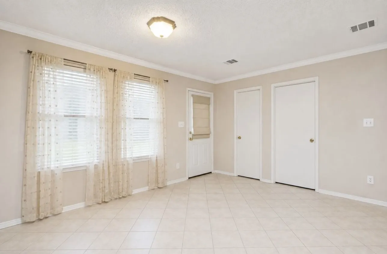 Single Family Residence For Rent in Collin County , 3118 Legend Drive, Mc Kinney, Texas 75070, 3 Bedroom, 2 Bathroom, 2 Garage spaces, 1,659 Sqft, built in 1997, mls#21372836, Real Estate Agent in Mc Kinney, Homes For Rent in Collin county, Homes For Rent in Mc Kinney, Realtor in Mc Kinney Texas, Real Estate Brokerage Independent Realty Texas, Luminita Cordes Realtor