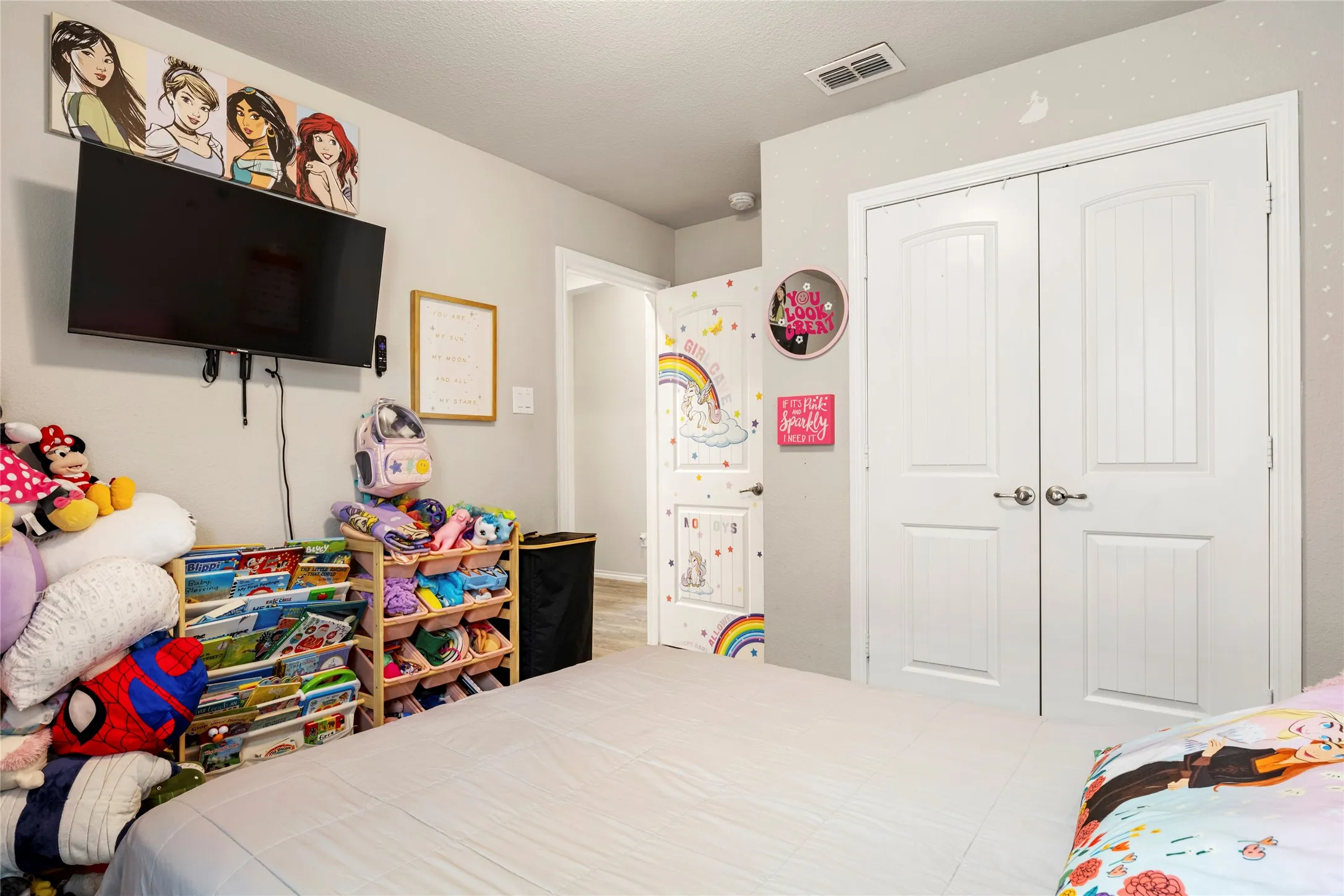 2nd bedroom with double door closet....