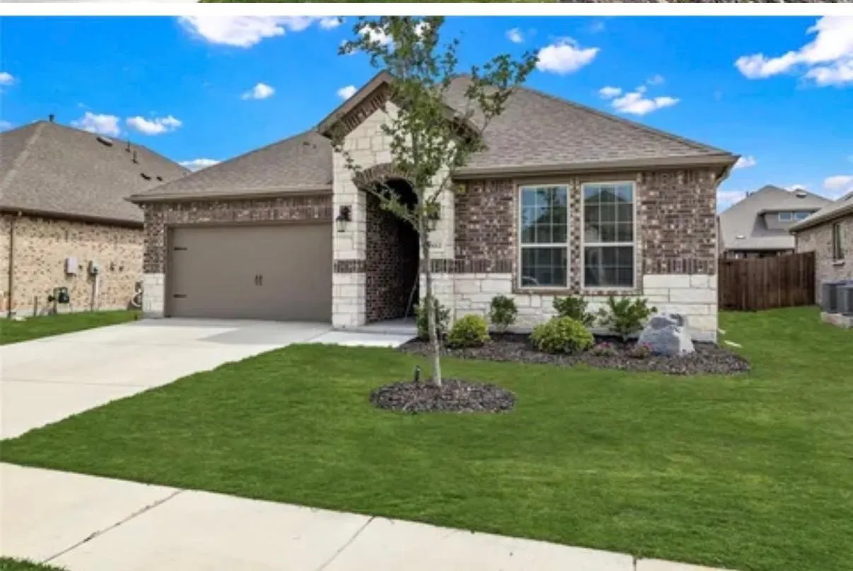 Single Family Residence For Rent in Denton County , 10812 Table Bluff Street, Aubrey, Texas 76227, 3 Bedroom, 2 Bathroom, 2 Garage spaces, 1,785 Sqft, built in 2020, mls#21372851, Real Estate Agent in Aubrey, Homes For Rent in Denton county, Homes For Rent in Aubrey, Realtor in Aubrey Texas, Real Estate Brokerage Independent Realty Texas, Luminita Cordes Realtor