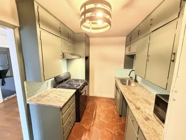 Single Family Residence For Sale in Dallas County , 2681 Texas Drive, Dallas, Texas 75211, 5 Bedroom, 2 Bathroom, Garage spaces, 1,867 Sqft, built in 1950, mls#21371955, Real Estate Agent in Dallas, Homes For Sale in Dallas county, Homes For Sale in Dallas, Realtor in Dallas Texas, Real Estate Brokerage Independent Realty Texas, Luminita Cordes Realtor