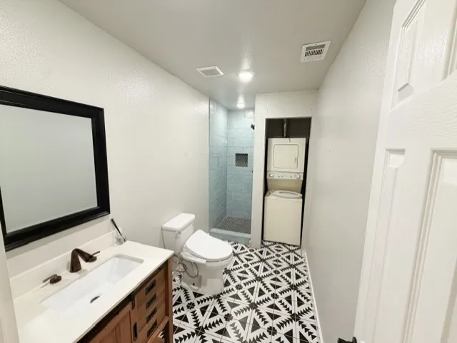 Single Family Residence For Sale in Dallas County , 2681 Texas Drive, Dallas, Texas 75211, 5 Bedroom, 2 Bathroom, Garage spaces, 1,867 Sqft, built in 1950, mls#21371955, Real Estate Agent in Dallas, Homes For Sale in Dallas county, Homes For Sale in Dallas, Realtor in Dallas Texas, Real Estate Brokerage Independent Realty Texas, Luminita Cordes Realtor