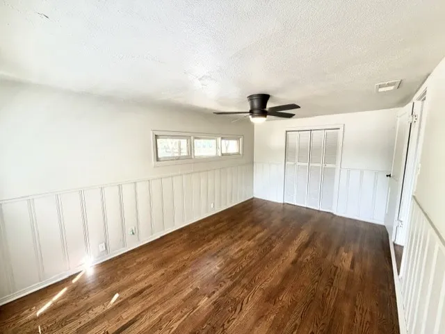 Single Family Residence For Sale in Dallas County , 2681 Texas Drive, Dallas, Texas 75211, 5 Bedroom, 2 Bathroom, Garage spaces, 1,867 Sqft, built in 1950, mls#21371955, Real Estate Agent in Dallas, Homes For Sale in Dallas county, Homes For Sale in Dallas, Realtor in Dallas Texas, Real Estate Brokerage Independent Realty Texas, Luminita Cordes Realtor