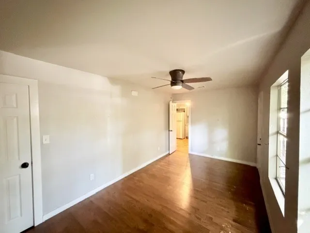 Single Family Residence For Sale in Dallas County , 2681 Texas Drive, Dallas, Texas 75211, 5 Bedroom, 2 Bathroom, Garage spaces, 1,867 Sqft, built in 1950, mls#21371955, Real Estate Agent in Dallas, Homes For Sale in Dallas county, Homes For Sale in Dallas, Realtor in Dallas Texas, Real Estate Brokerage Independent Realty Texas, Luminita Cordes Realtor