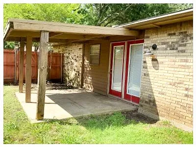 Single Family Residence For Sale in Dallas County , 2833 Emberwood Drive, Garland, Texas 75043, 3 Bedroom, 2 Bathroom, 2 Garage spaces, 1,765 Sqft, built in 1975, mls#21372667, Real Estate Agent in Garland, Homes For Sale in Dallas county, Homes For Sale in Garland, Realtor in Garland Texas, Real Estate Brokerage Independent Realty Texas, Luminita Cordes Realtor