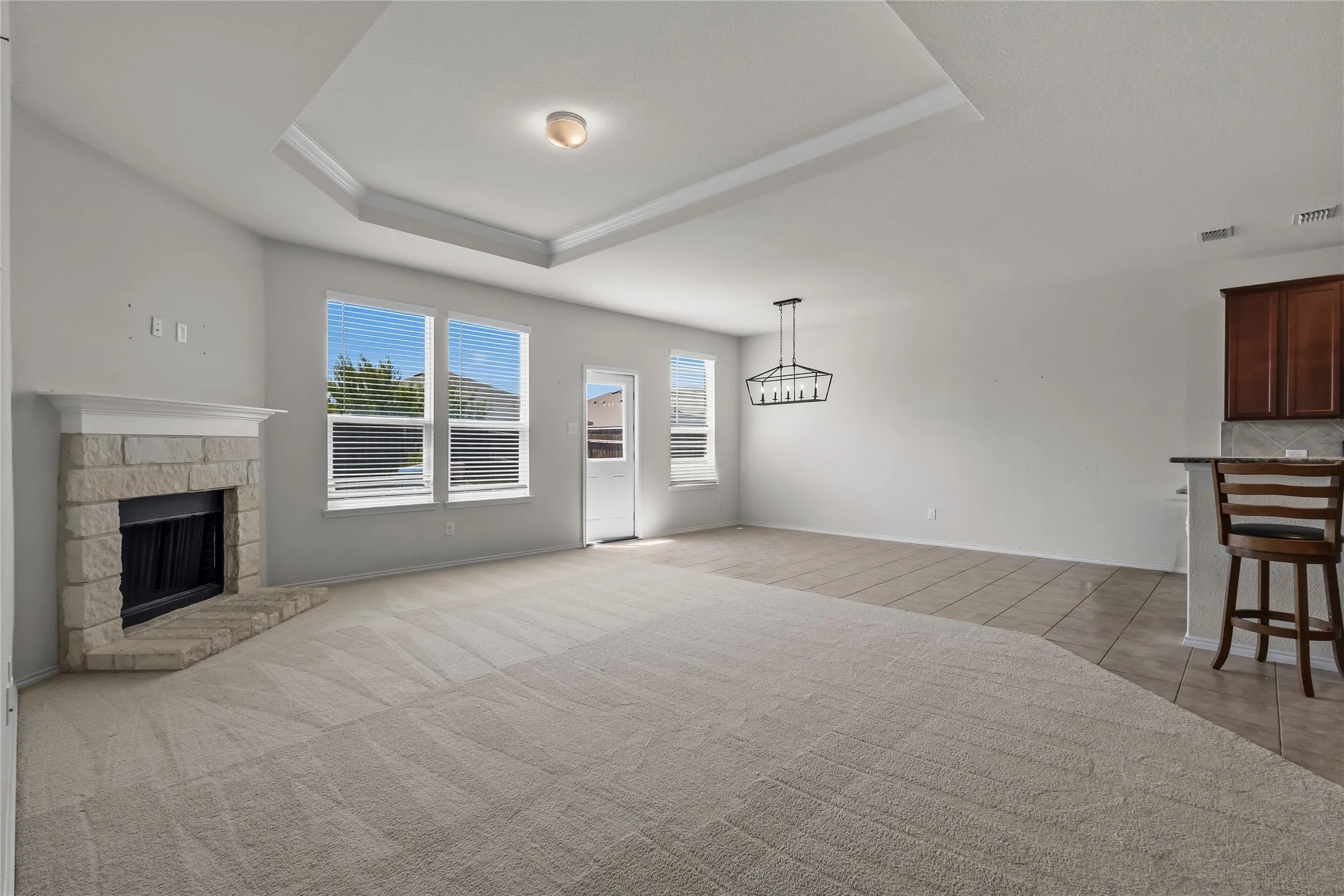 Single Family Residence For Sale in Kaufman County , 1009 Norias Drive, Forney, Texas 75126, 4 Bedroom, 3 Bathroom, 2 Garage spaces, 2,485 Sqft, built in 2019, mls#21349645, Real Estate Agent in Forney, Homes For Sale in Kaufman county, Homes For Sale in Forney, Realtor in Forney Texas, Real Estate Brokerage Independent Realty Texas, Luminita Cordes Realtor