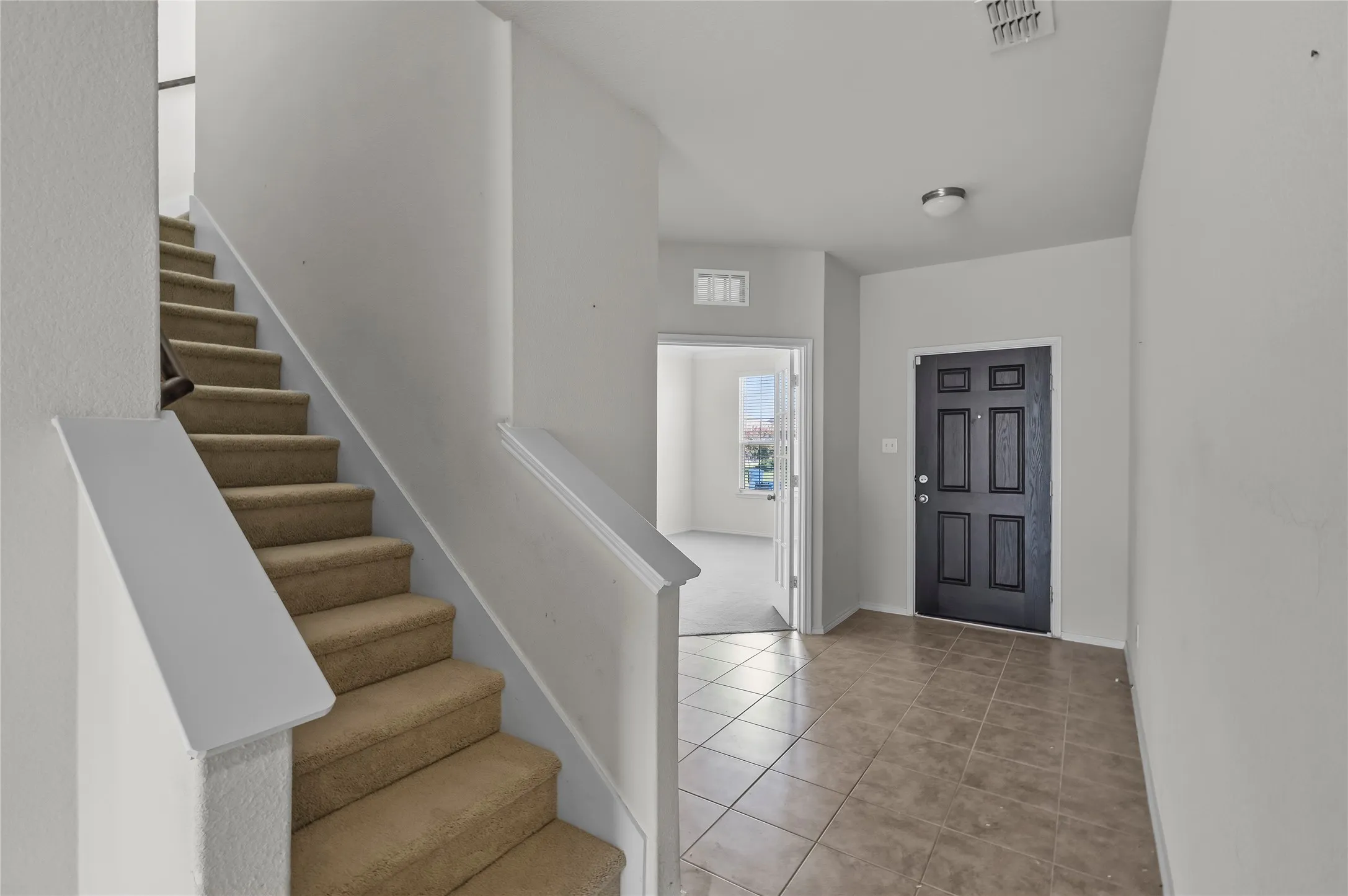 Single Family Residence For Sale in Kaufman County , 1009 Norias Drive, Forney, Texas 75126, 4 Bedroom, 3 Bathroom, 2 Garage spaces, 2,485 Sqft, built in 2019, mls#21349645, Real Estate Agent in Forney, Homes For Sale in Kaufman county, Homes For Sale in Forney, Realtor in Forney Texas, Real Estate Brokerage Independent Realty Texas, Luminita Cordes Realtor