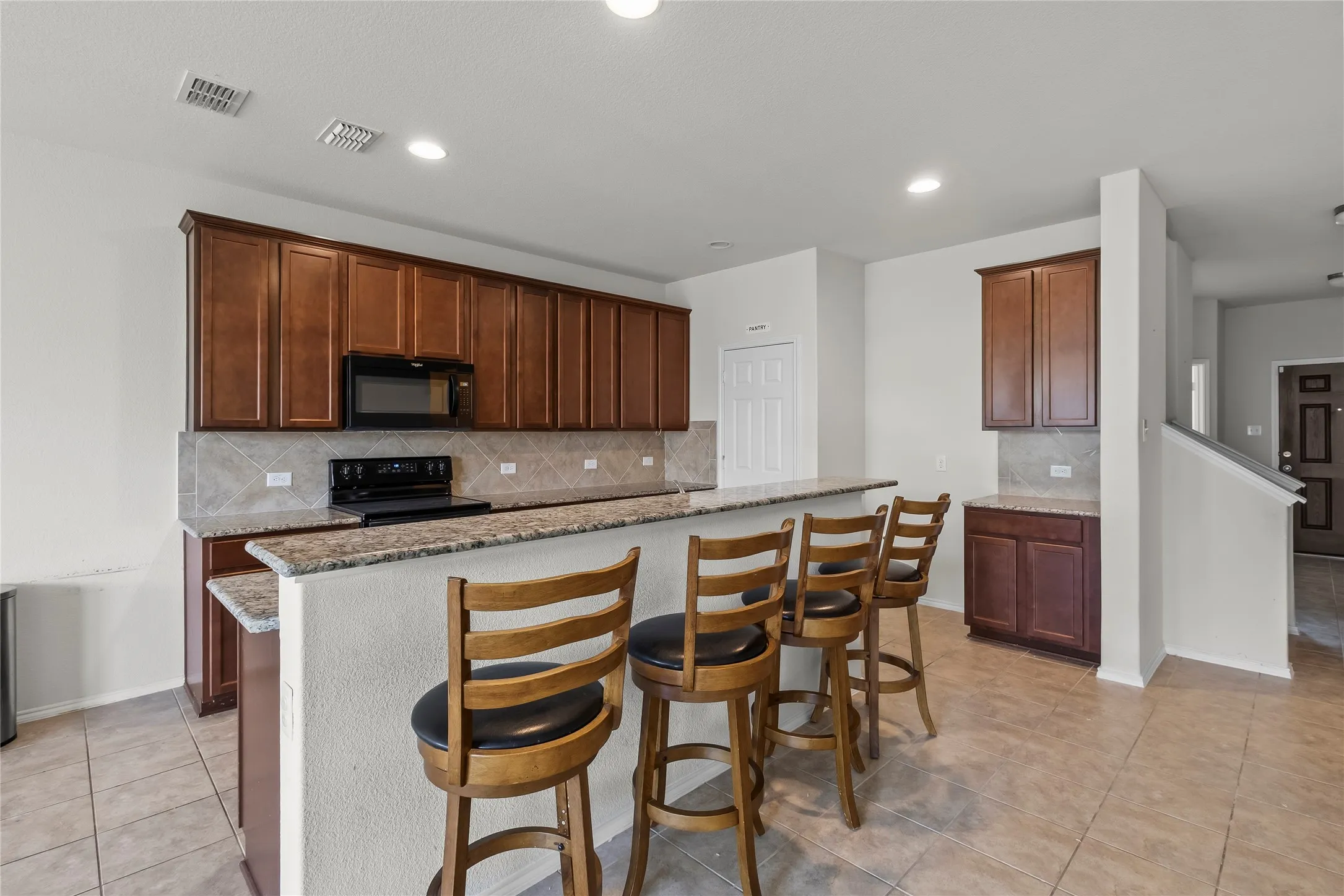 Single Family Residence For Sale in Kaufman County , 1009 Norias Drive, Forney, Texas 75126, 4 Bedroom, 3 Bathroom, 2 Garage spaces, 2,485 Sqft, built in 2019, mls#21349645, Real Estate Agent in Forney, Homes For Sale in Kaufman county, Homes For Sale in Forney, Realtor in Forney Texas, Real Estate Brokerage Independent Realty Texas, Luminita Cordes Realtor