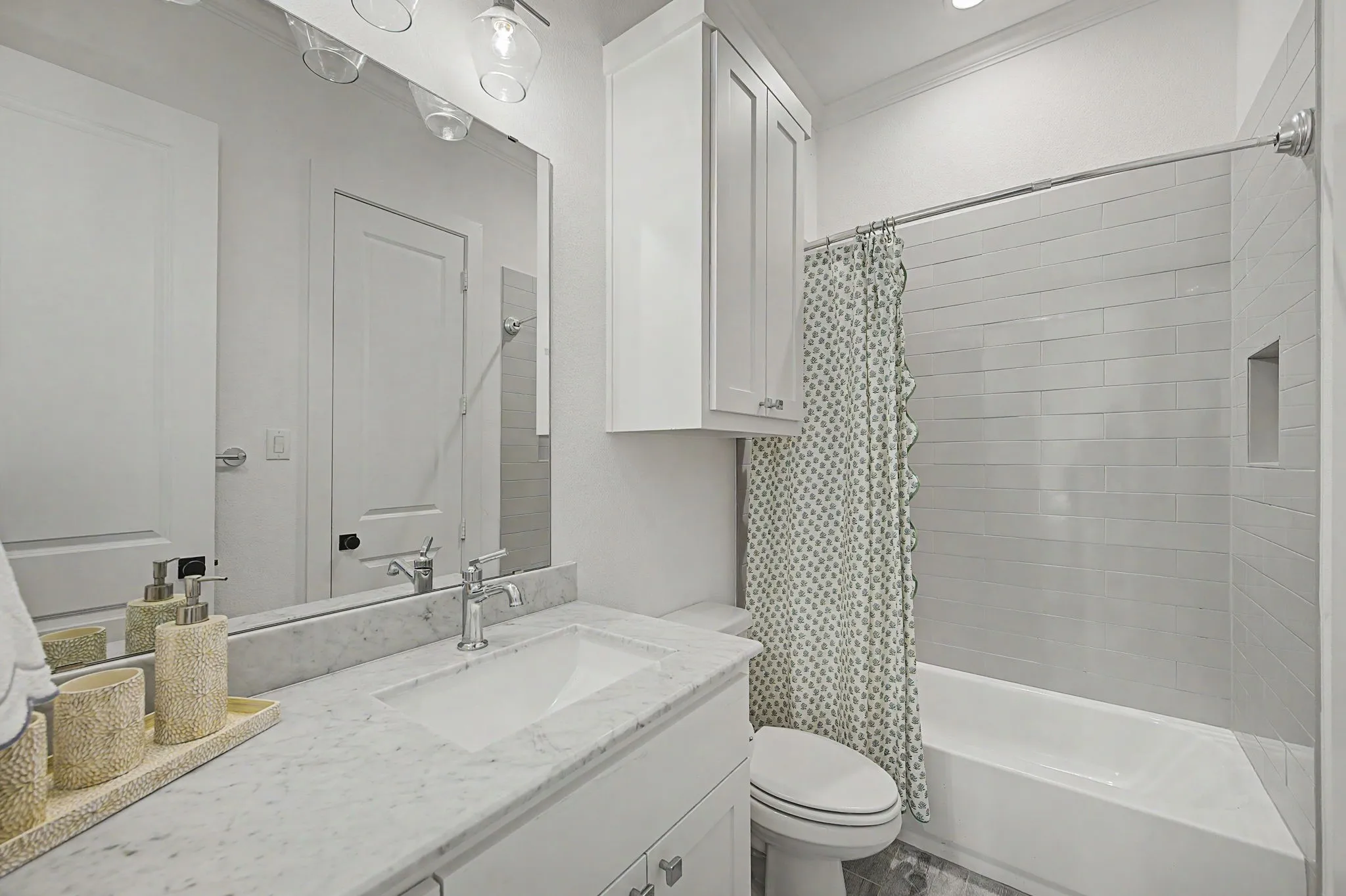 En-suite bathroom for downstairs bedroom
