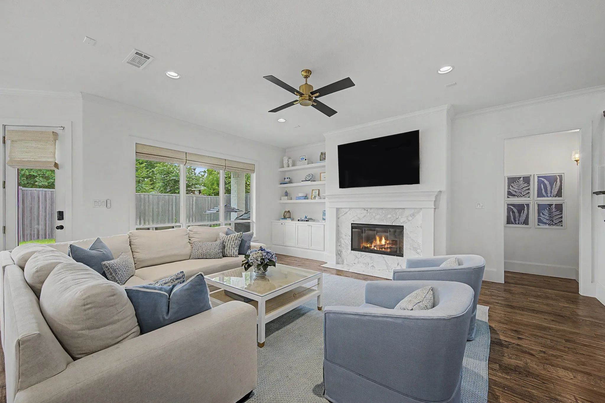 Living room with gas fireplace