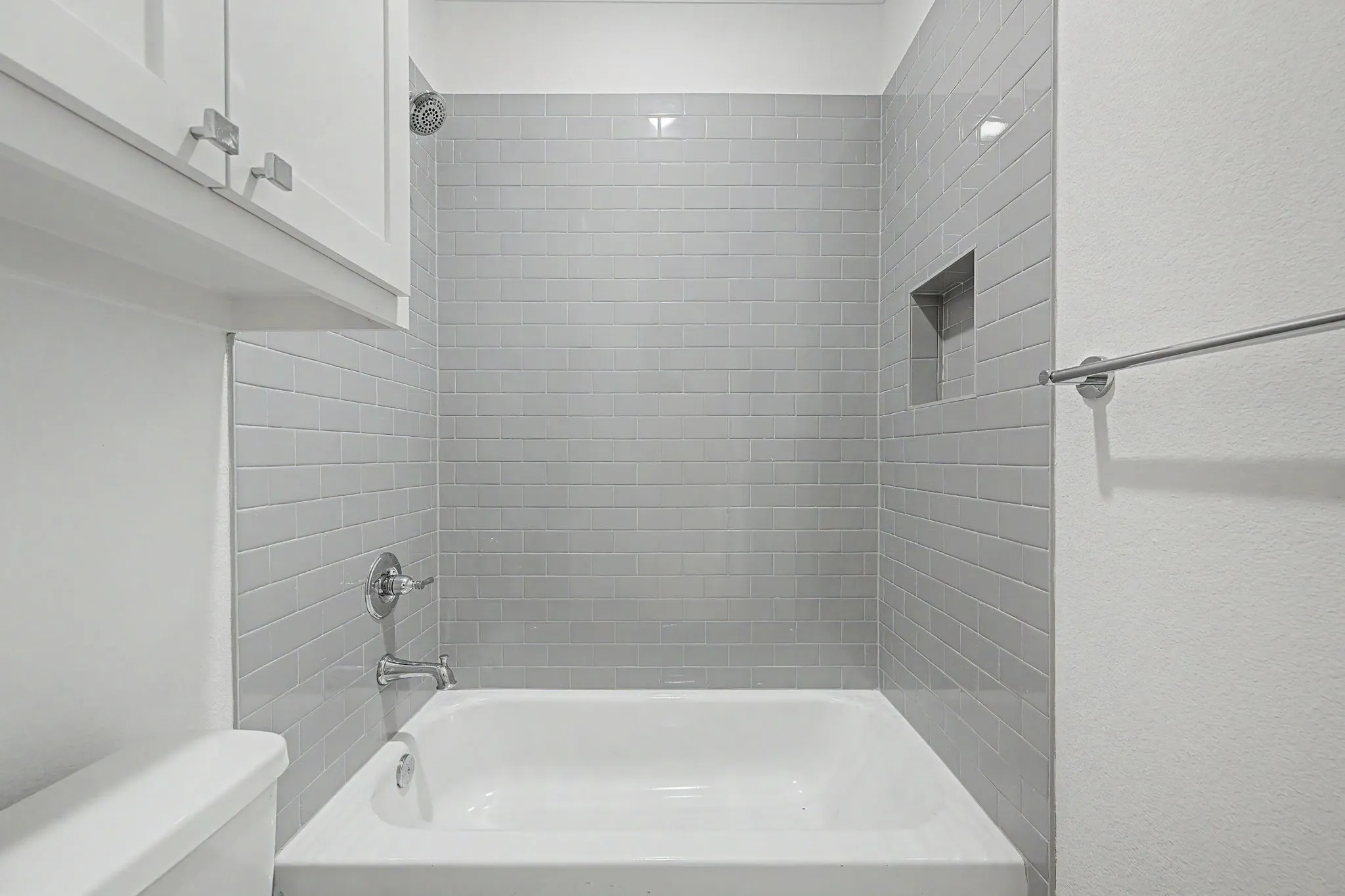 Upstairs secondary bathroom