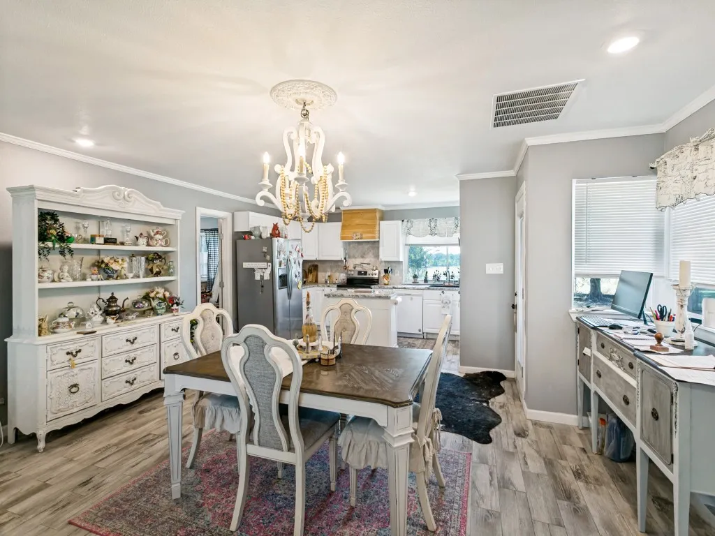 Single Family Residence For Sale in Tarrant County , 7439 Briar Road, Azle, Texas 76020, 4 Bedroom, 2 Bathroom, Garage spaces, 2,046 Sqft, built in 1990, mls#21369584, Real Estate Agent in Azle, Homes For Sale in Tarrant county, Homes For Sale in Azle, Realtor in Azle Texas, Real Estate Brokerage Independent Realty Texas, Luminita Cordes Realtor