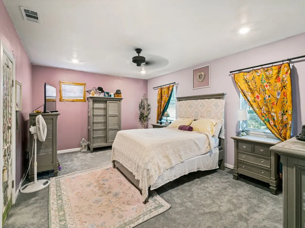 Single Family Residence For Sale in Tarrant County , 7439 Briar Road, Azle, Texas 76020, 4 Bedroom, 2 Bathroom, Garage spaces, 2,046 Sqft, built in 1990, mls#21369584, Real Estate Agent in Azle, Homes For Sale in Tarrant county, Homes For Sale in Azle, Realtor in Azle Texas, Real Estate Brokerage Independent Realty Texas, Luminita Cordes Realtor